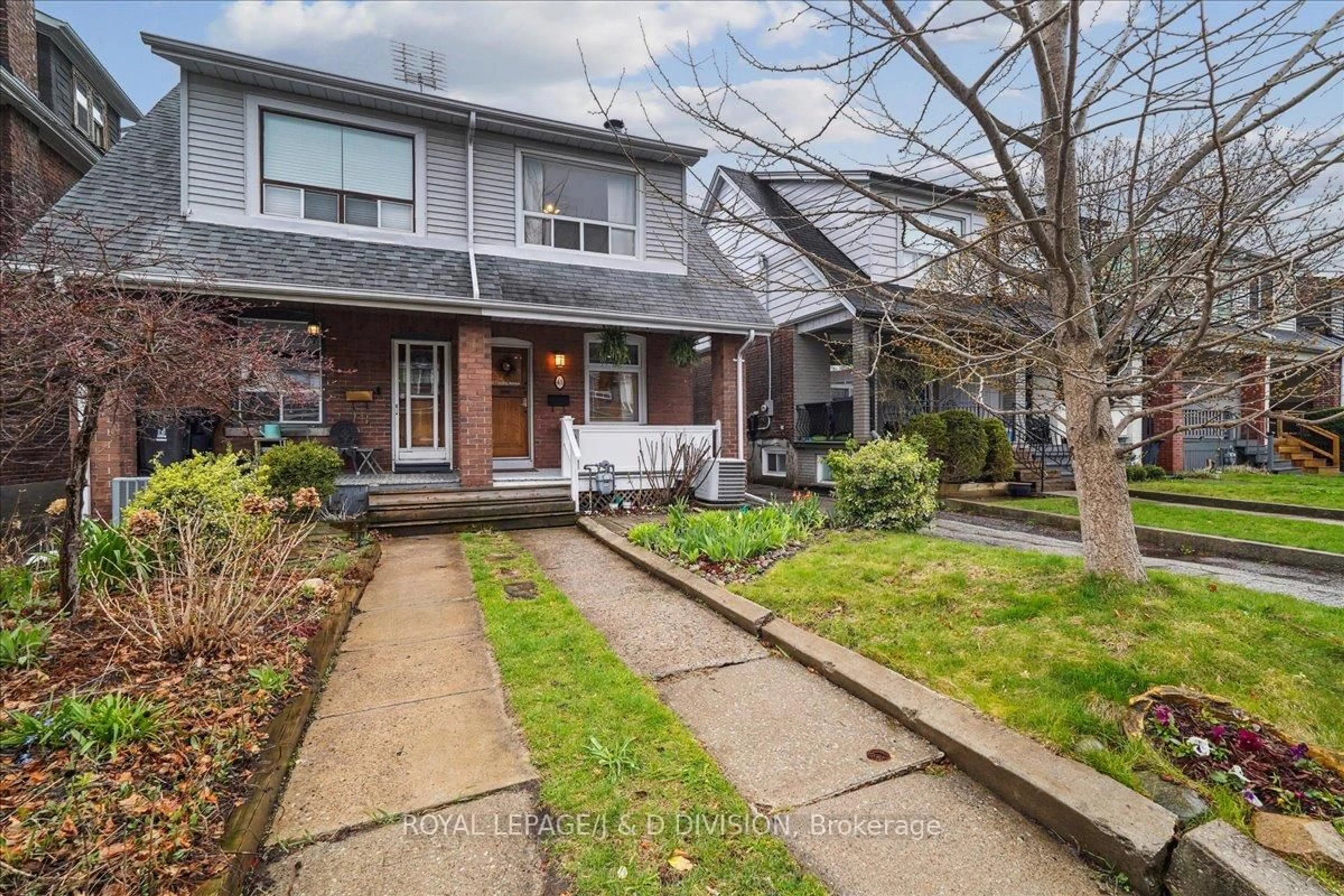 Unknown for 41 Fielding Ave, Toronto Ontario M4J 1R4