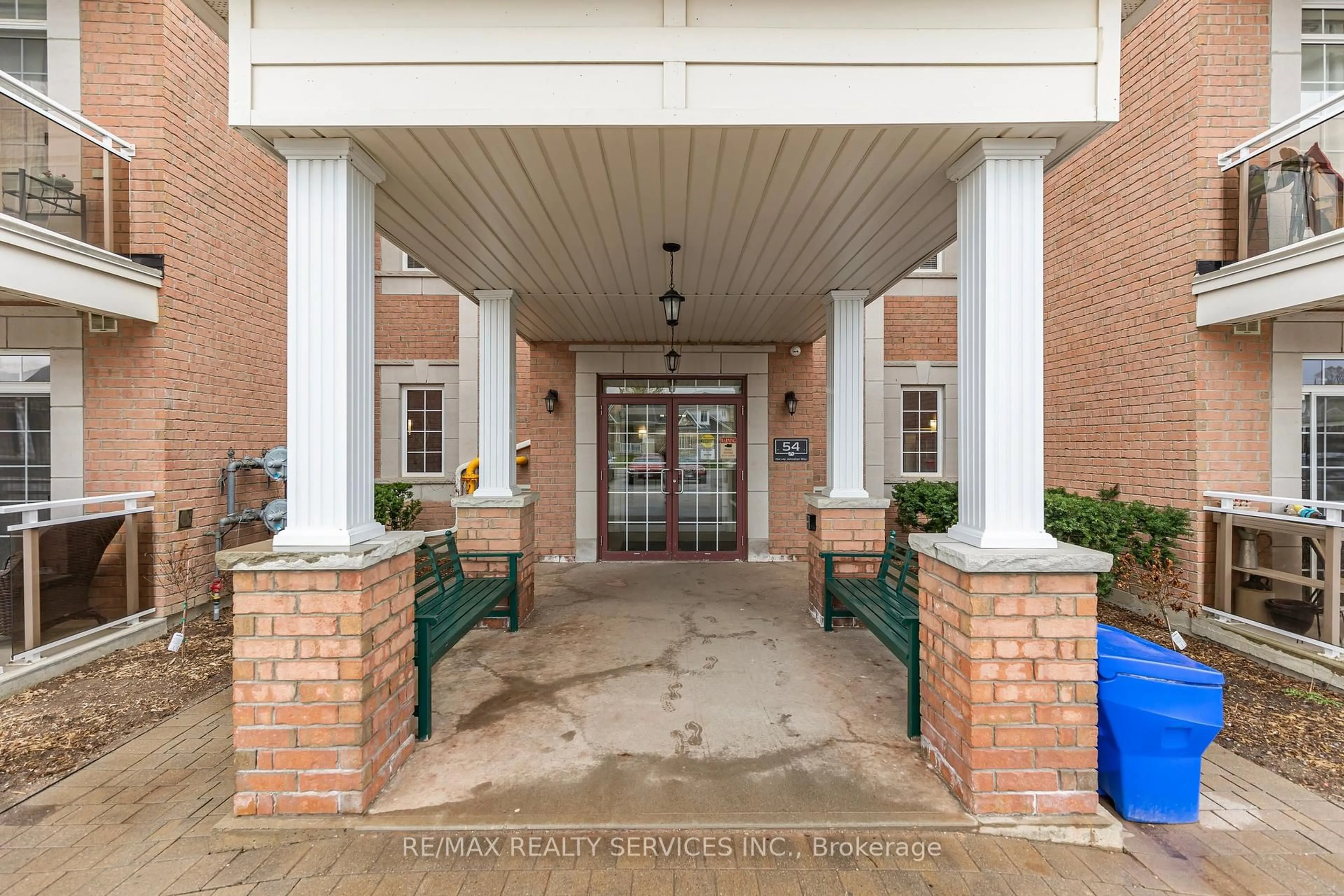 Indoor foyer for 54 Harvey Johnston Way #123, Whitby Ontario L1M 0J7