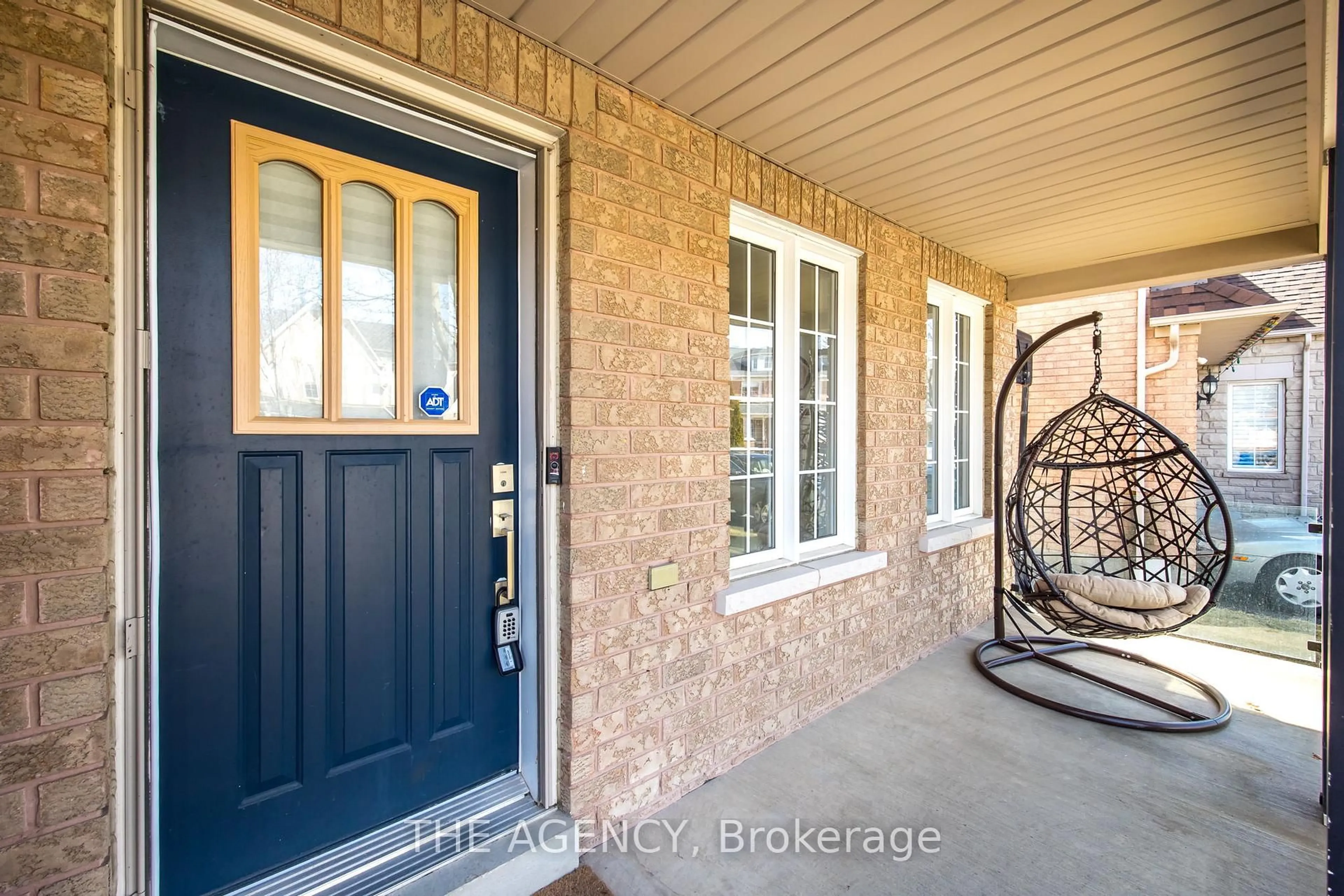 Indoor entryway for 15 Grainger Cres, Ajax Ontario L1T 4Y7