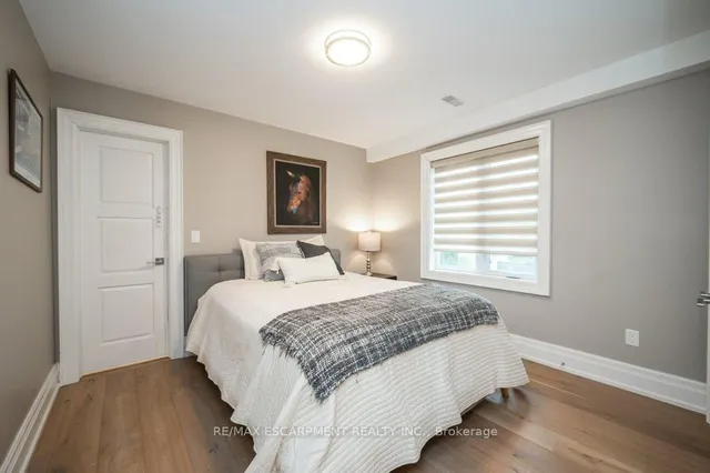 Additional property image - 820 Cosburn Ave