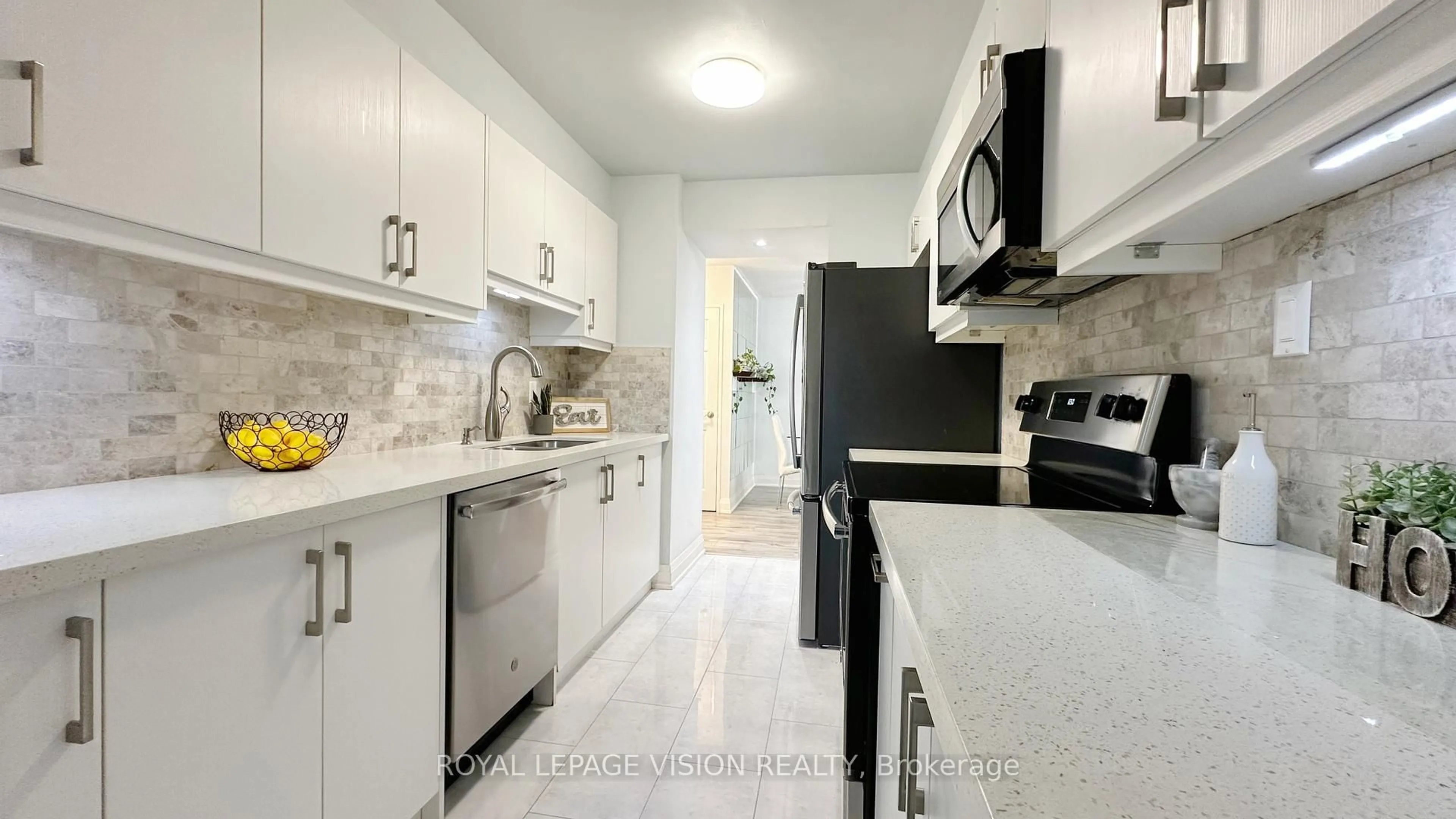 Standard kitchen, ceramic/tile floor for 45 Silver Springs Blvd #208, Toronto Ontario M1V 1R2