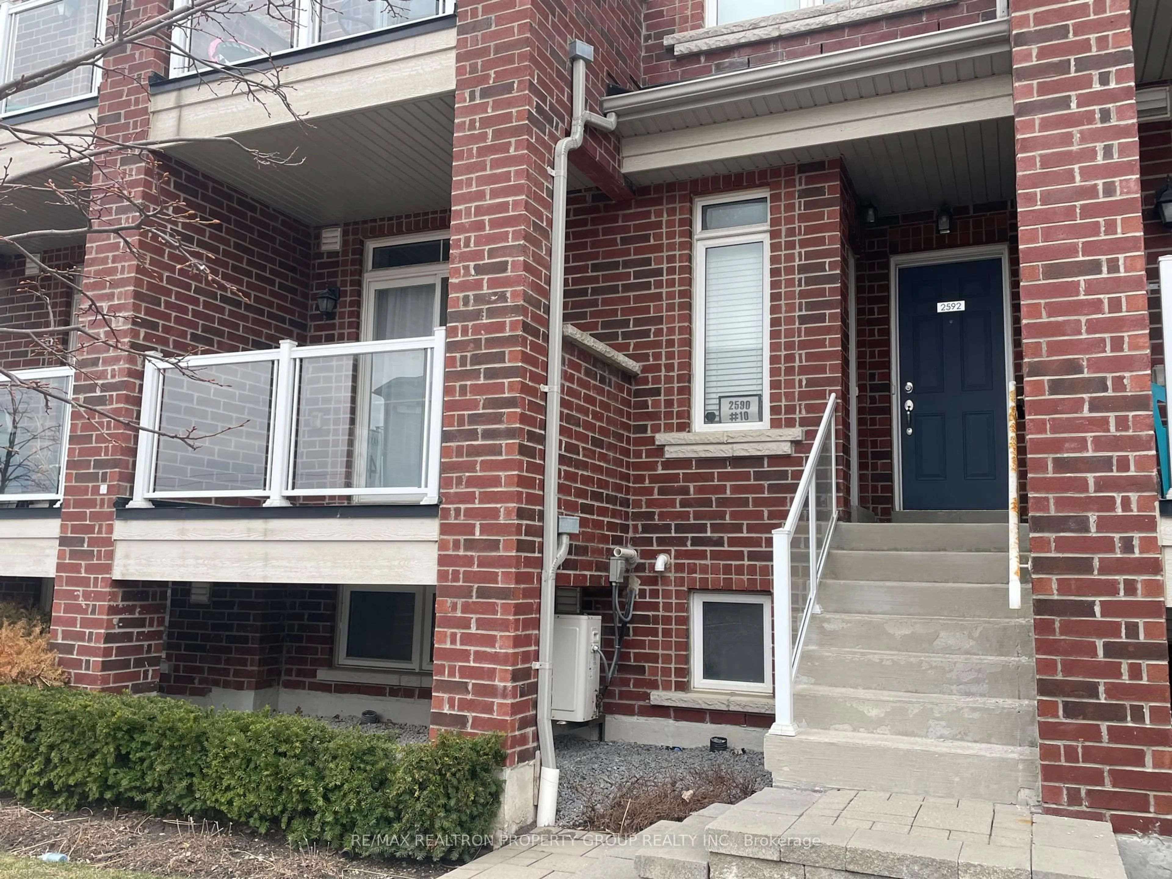 Unknown for 2590 William Jackson Dr #10, Pickering Ontario L1X 0E5