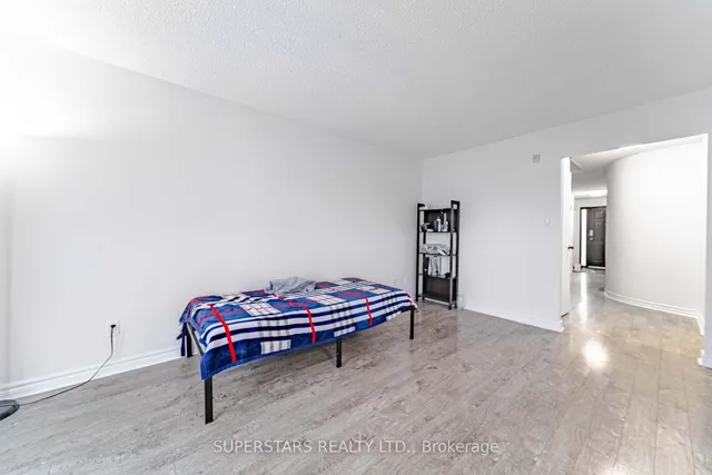 Additional property image - 23 Lord Sydenham Crt