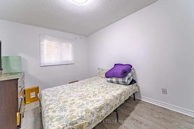 Additional property image - 23 Lord Sydenham Crt