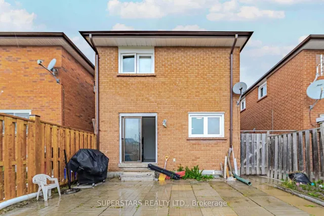 Additional property image - 23 Lord Sydenham Crt