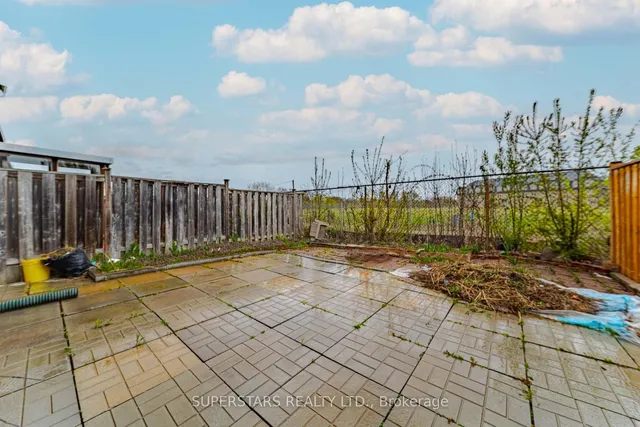 Additional property image - 23 Lord Sydenham Crt