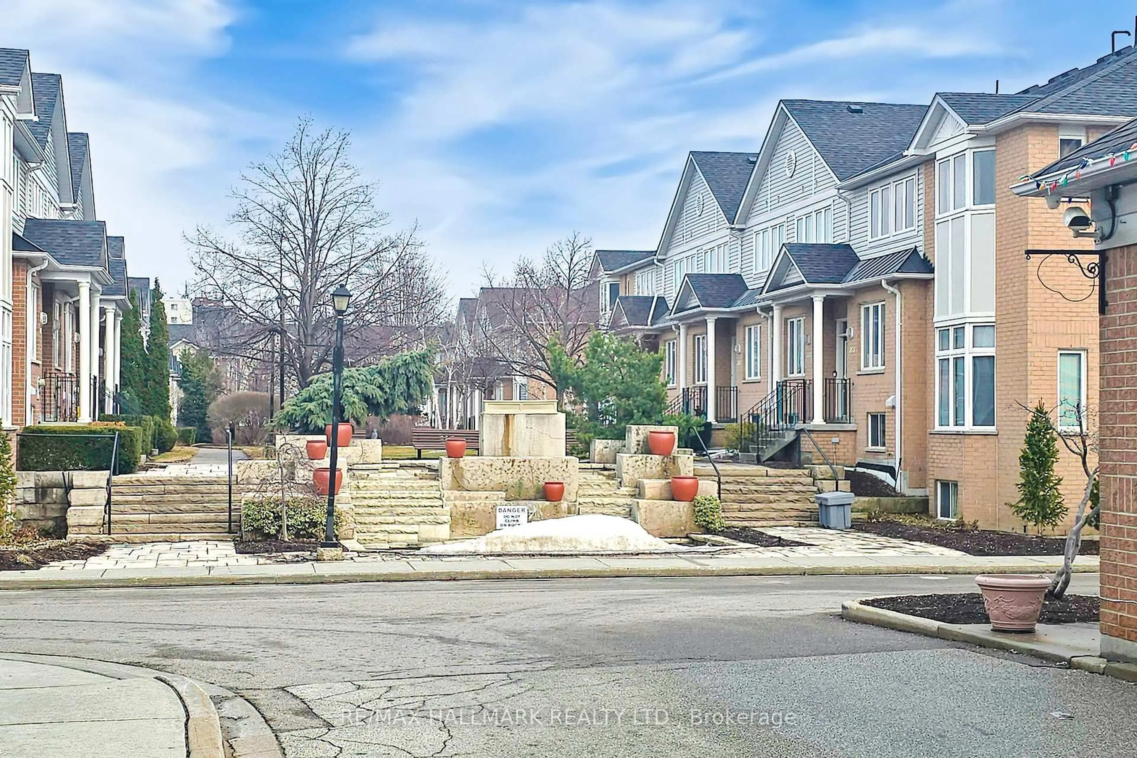 A pic from outside/outdoor area/front of a property/back of a property/a pic from drone, street for 83 Mondeo Dr #307, Toronto Ontario M1P 5B6