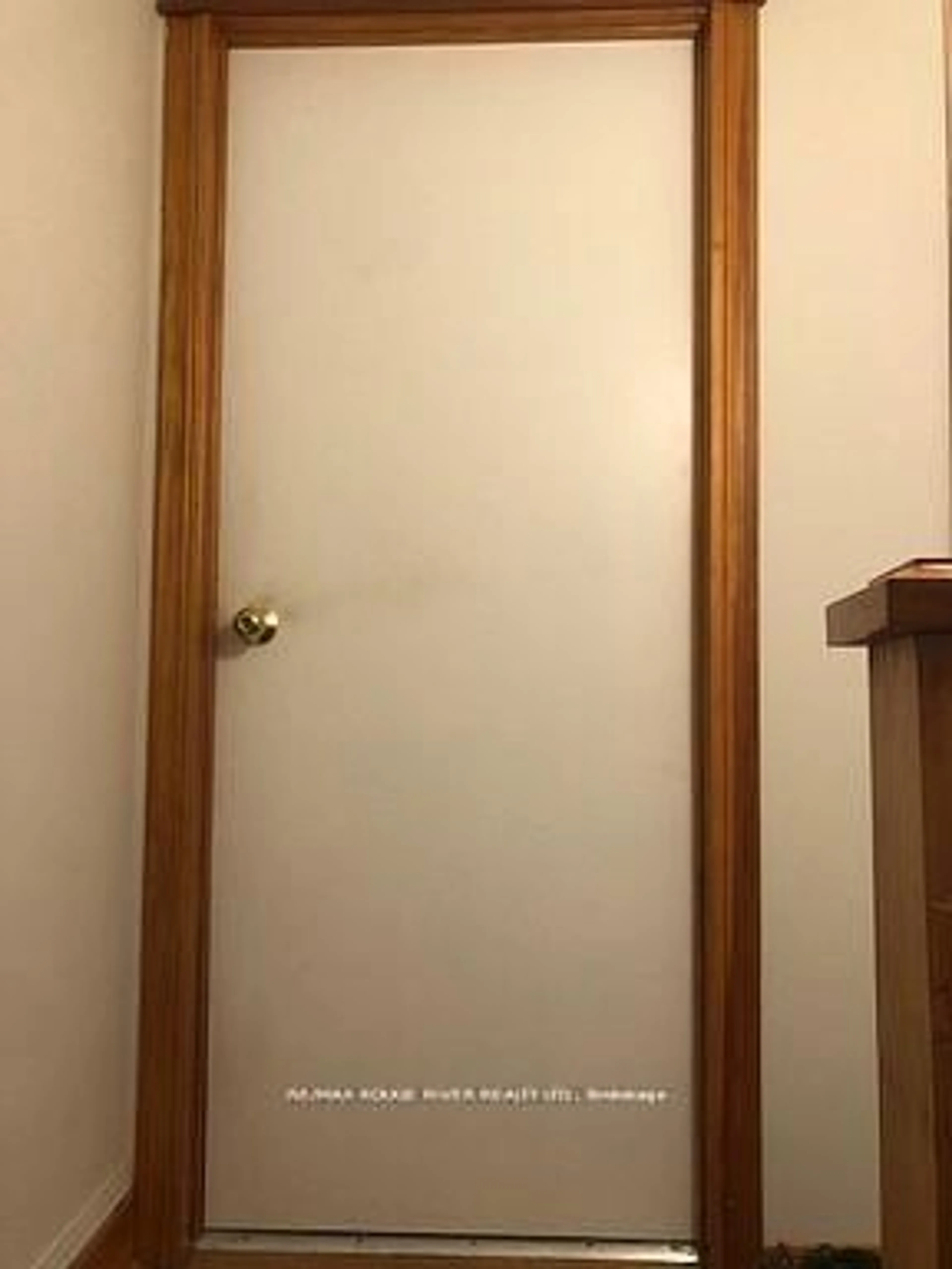 A pic of a room for 115 Agnes St, Oshawa Ontario L1G 1V3