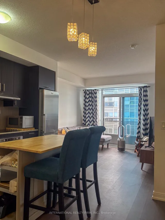 Additional image 9 of 255 Village Green Sq Unit 3104