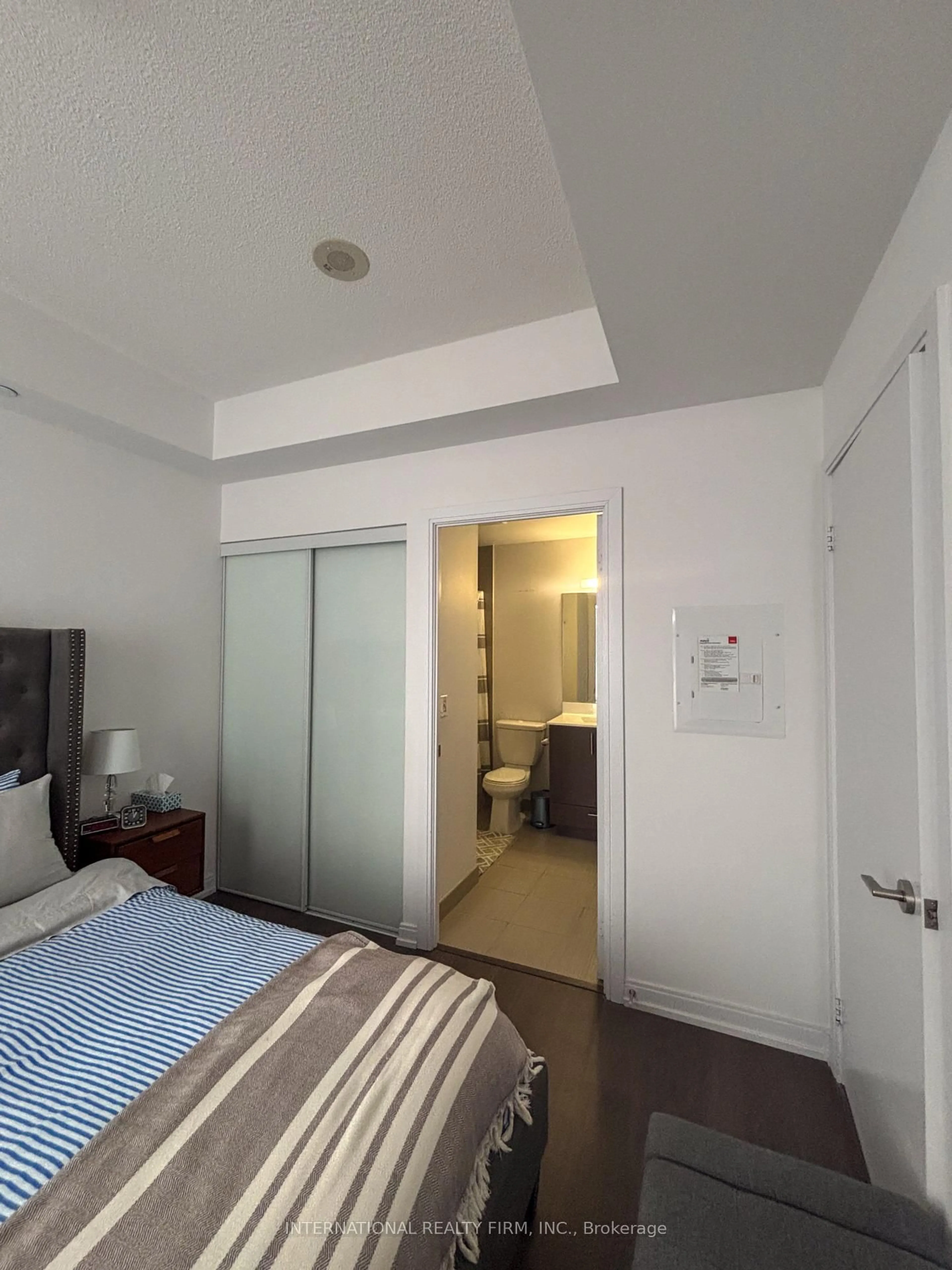 A pic of a room for 255 Village Green Sq #3104, Toronto Ontario M1S 0L7