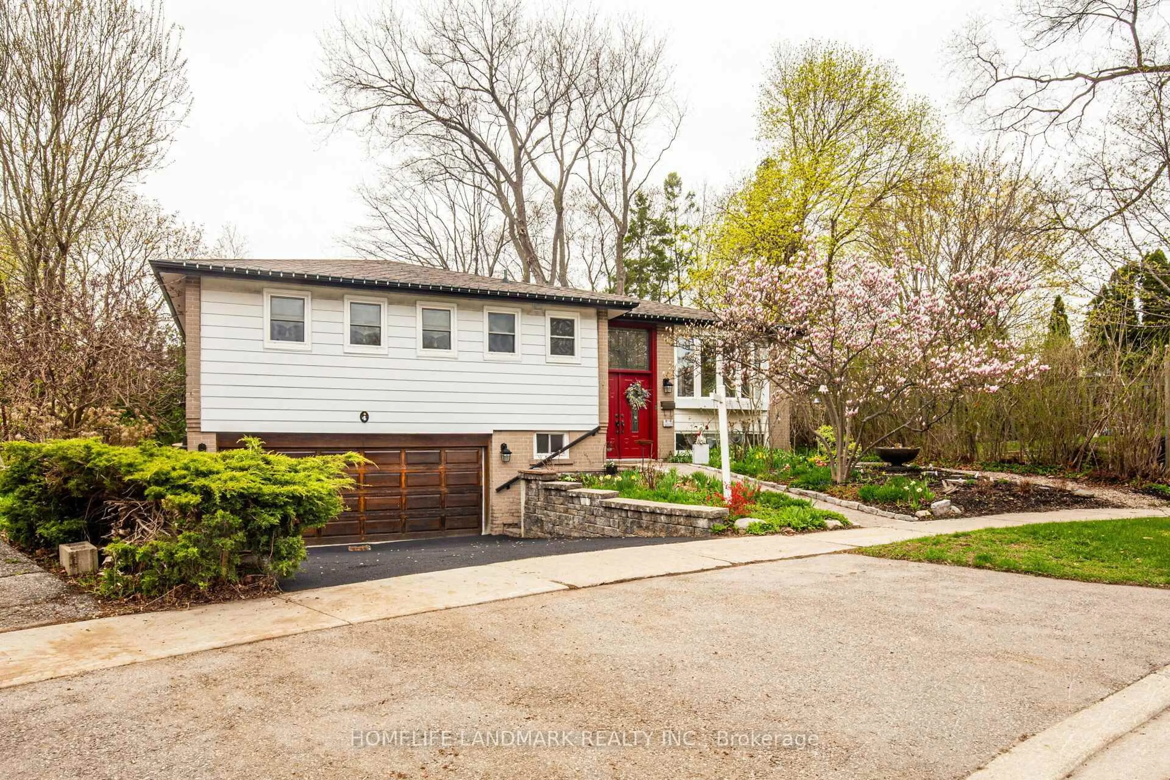 Home with brick exterior material, street for 4 Steepmaple Grve, Toronto Ontario M1E 4P5