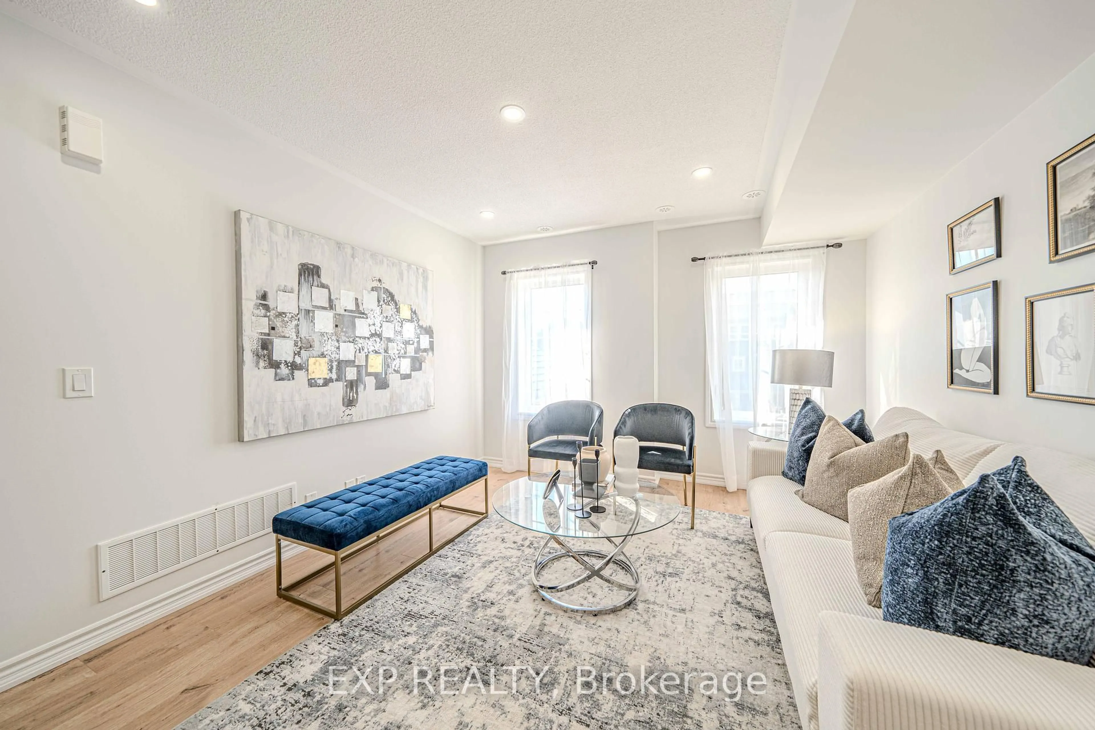 Living room with furniture, unknown for 2500 Hill Rise Crt #10, Oshawa Ontario L1L 0M6