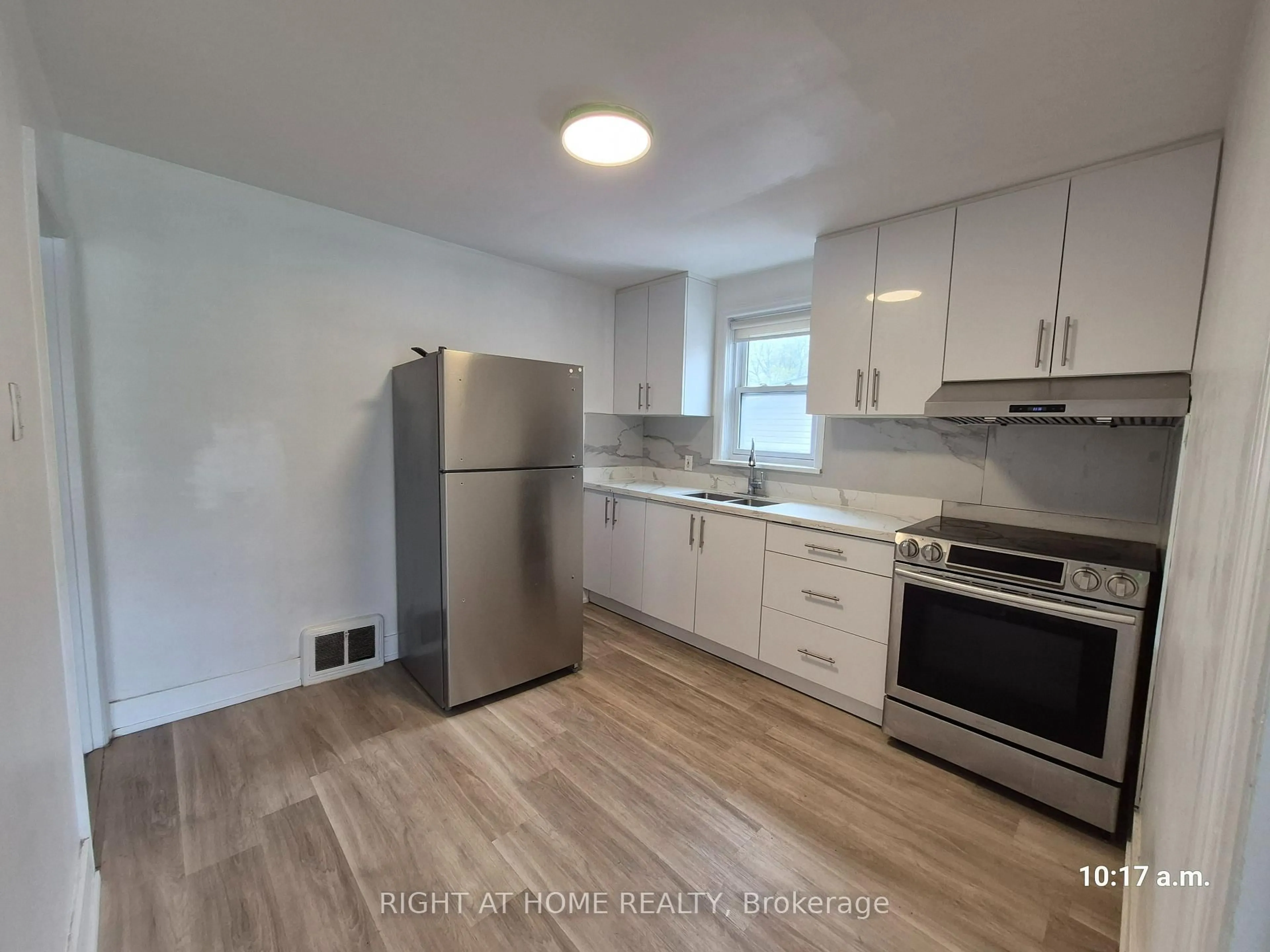 Unknown for 59 Hollydene Rd, Toronto Ontario M1L 2A7