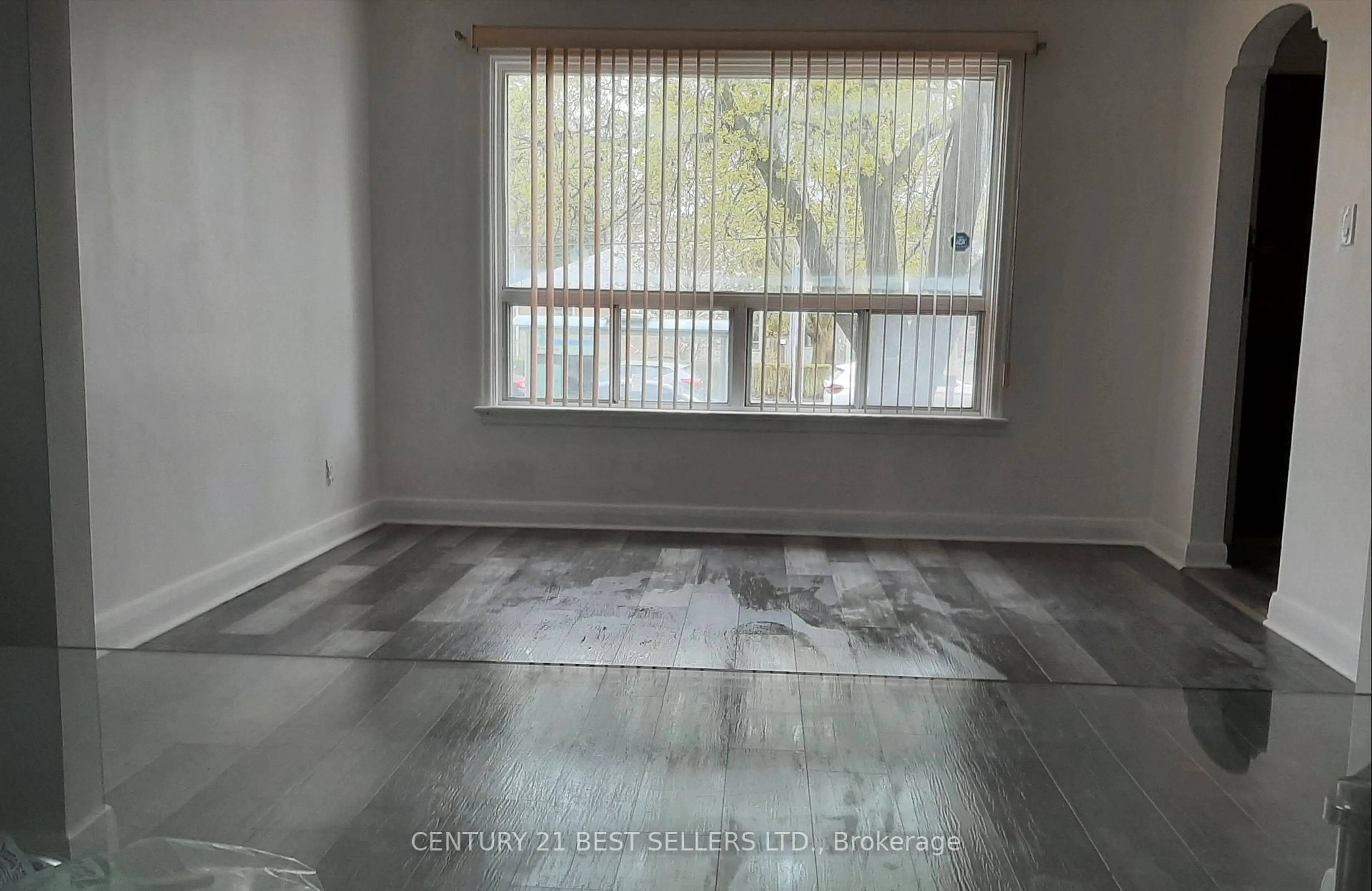 A pic of a room for 150 Ellesmere Rd, Toronto Ontario M1R 4C6
