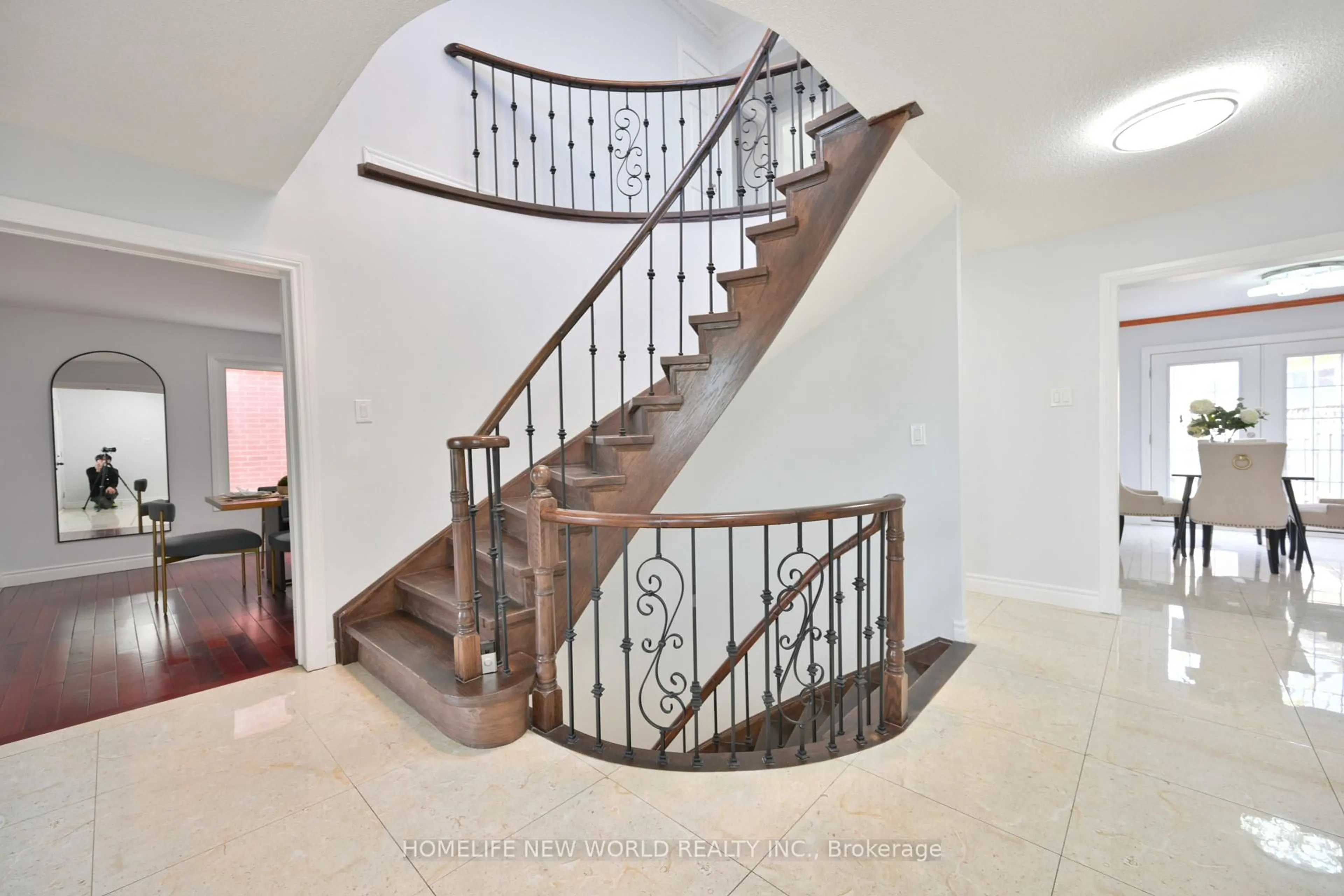 Stairs for 356 Goldhawk Tr, Toronto Ontario M1V 4G1