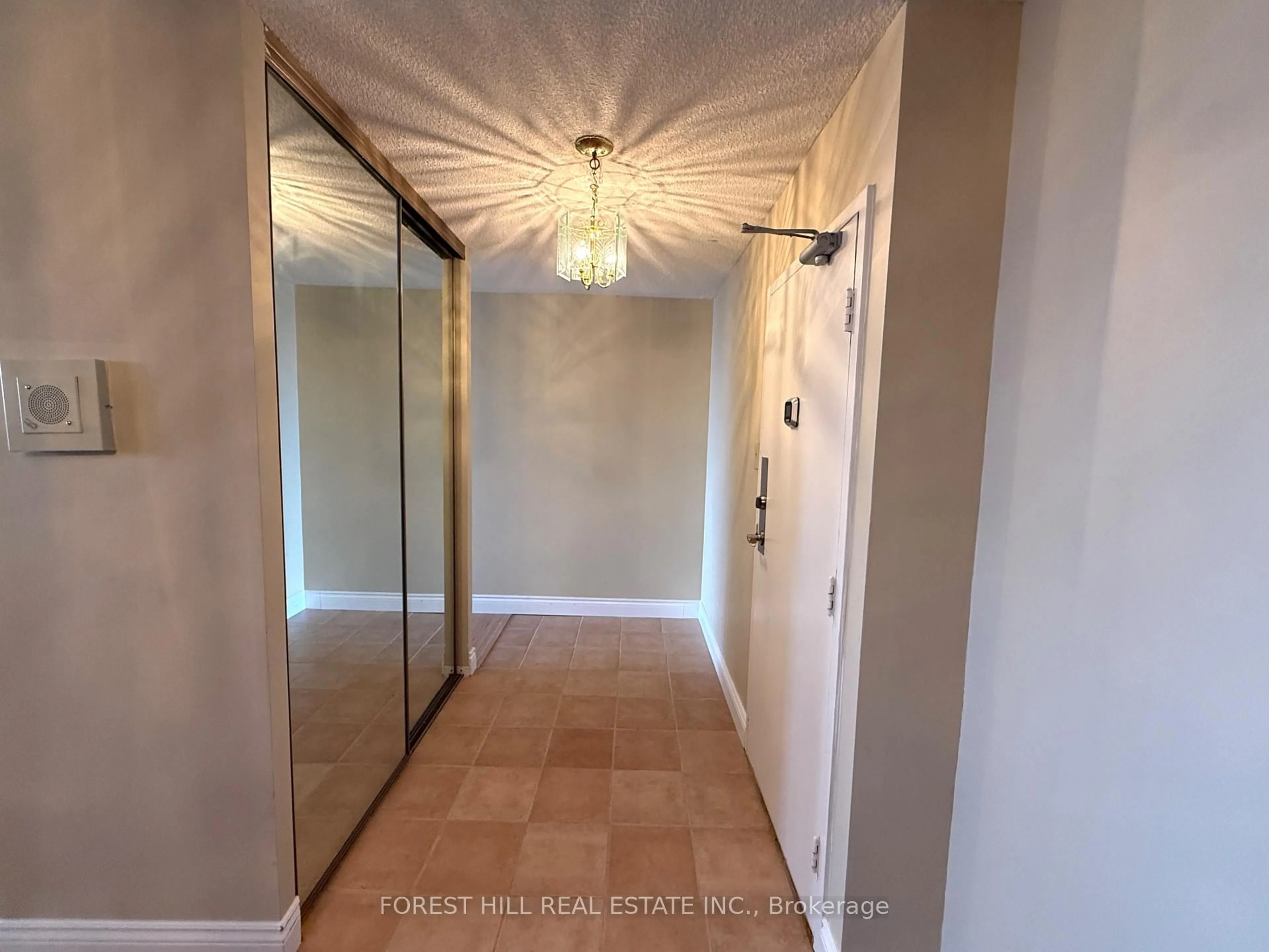 Indoor entryway for 65 Huntingdale Blvd #1105, Toronto Ontario M1W 2P1
