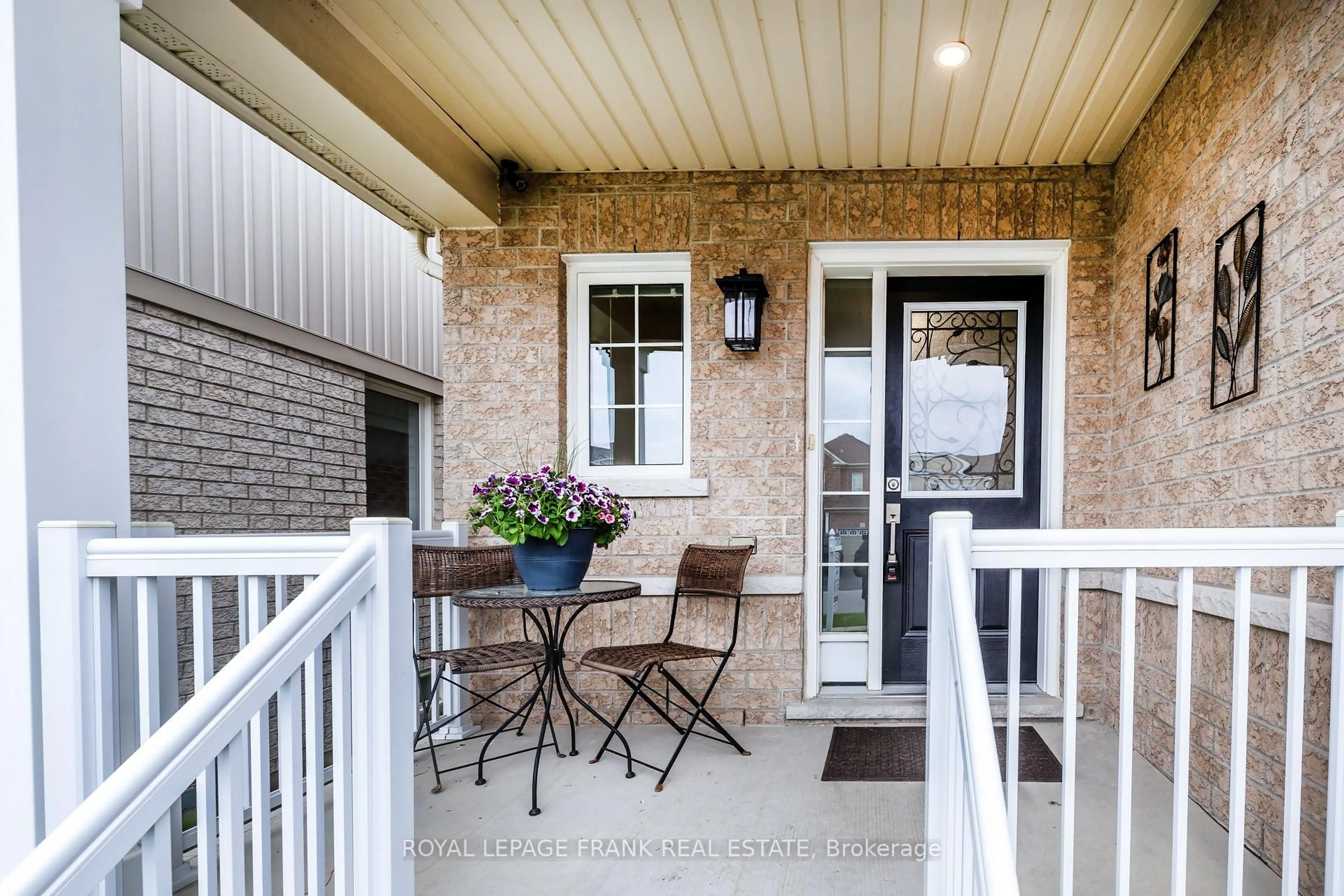 Patio, street for 56 William Ingles Dr, Clarington Ontario L1E 0E3