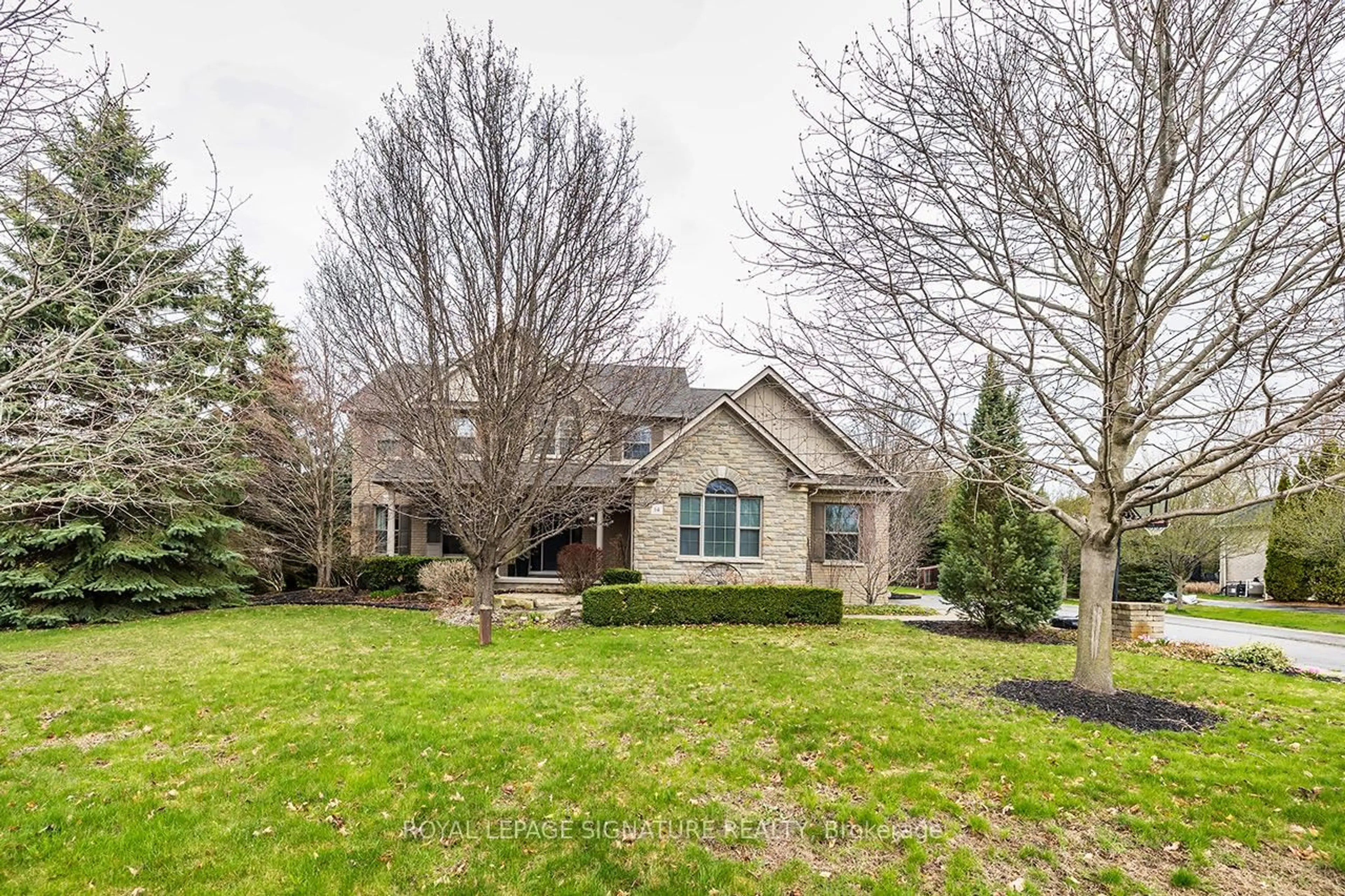A pic from outside/outdoor area/front of a property/back of a property/a pic from drone, street for 14 Richard Butler Dr, Whitby Ontario L0B 1A0