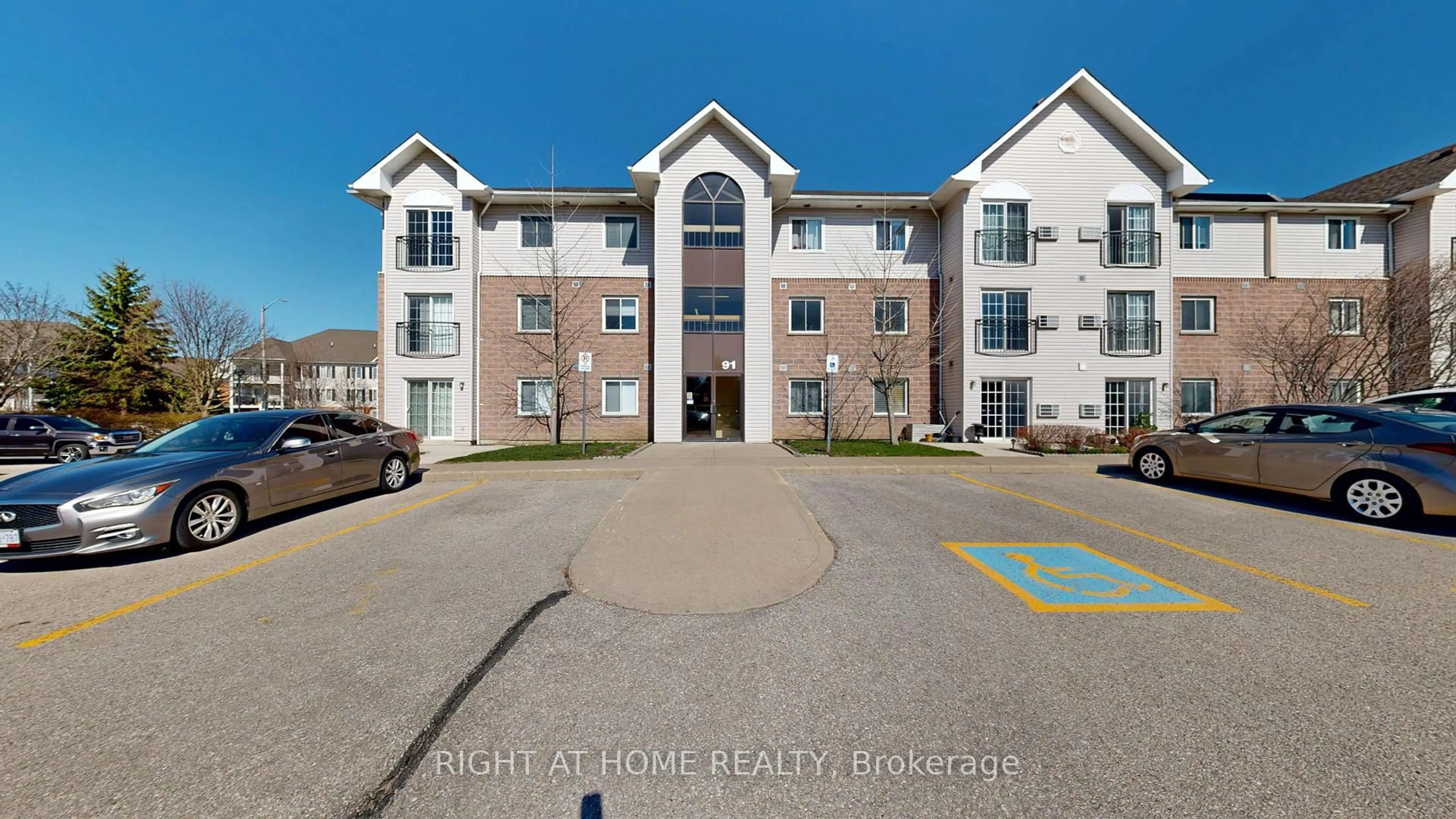 Unknown for 91 Aspen Springs Dr #303, Clarington Ontario L1C 5J9