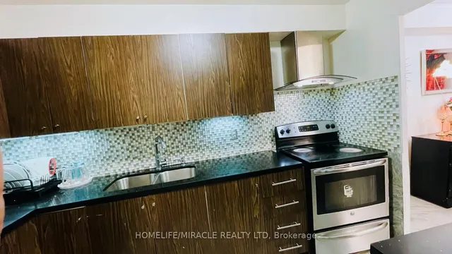 Additional property image - 5 Massey Sq Unit 1108