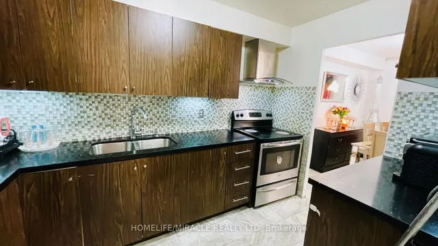 Additional property image - 5 Massey Sq Unit 1108