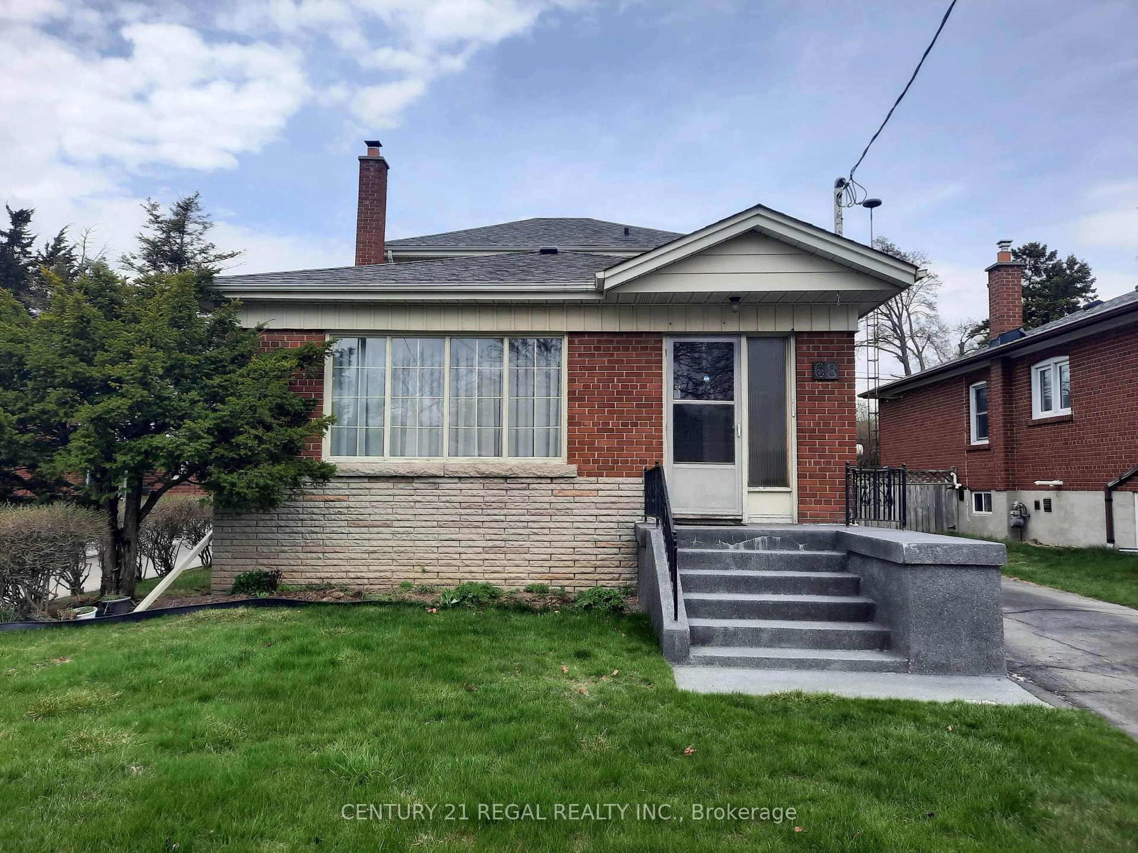 Home with brick exterior material, street for 68 Blakemanor Blvd, Toronto Ontario M1J 2W5