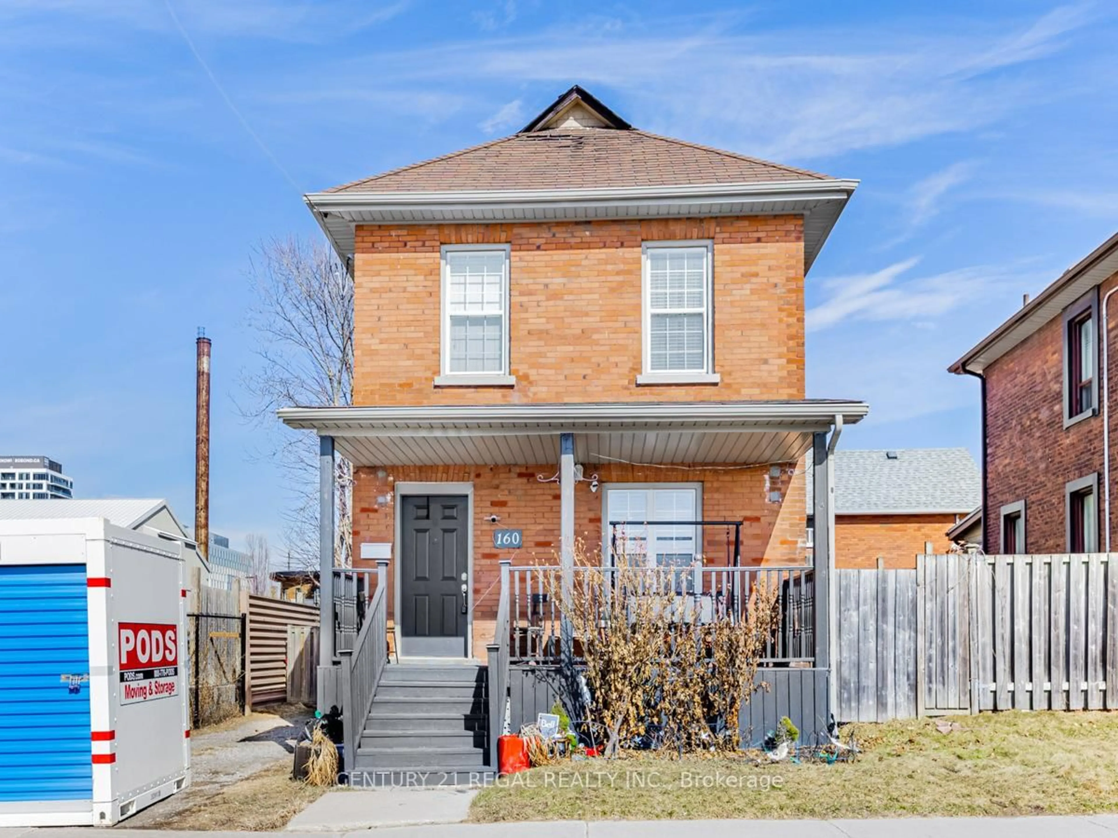 Home with brick exterior material, street for 160 Bruce St, Oshawa Ontario L1H 1R2