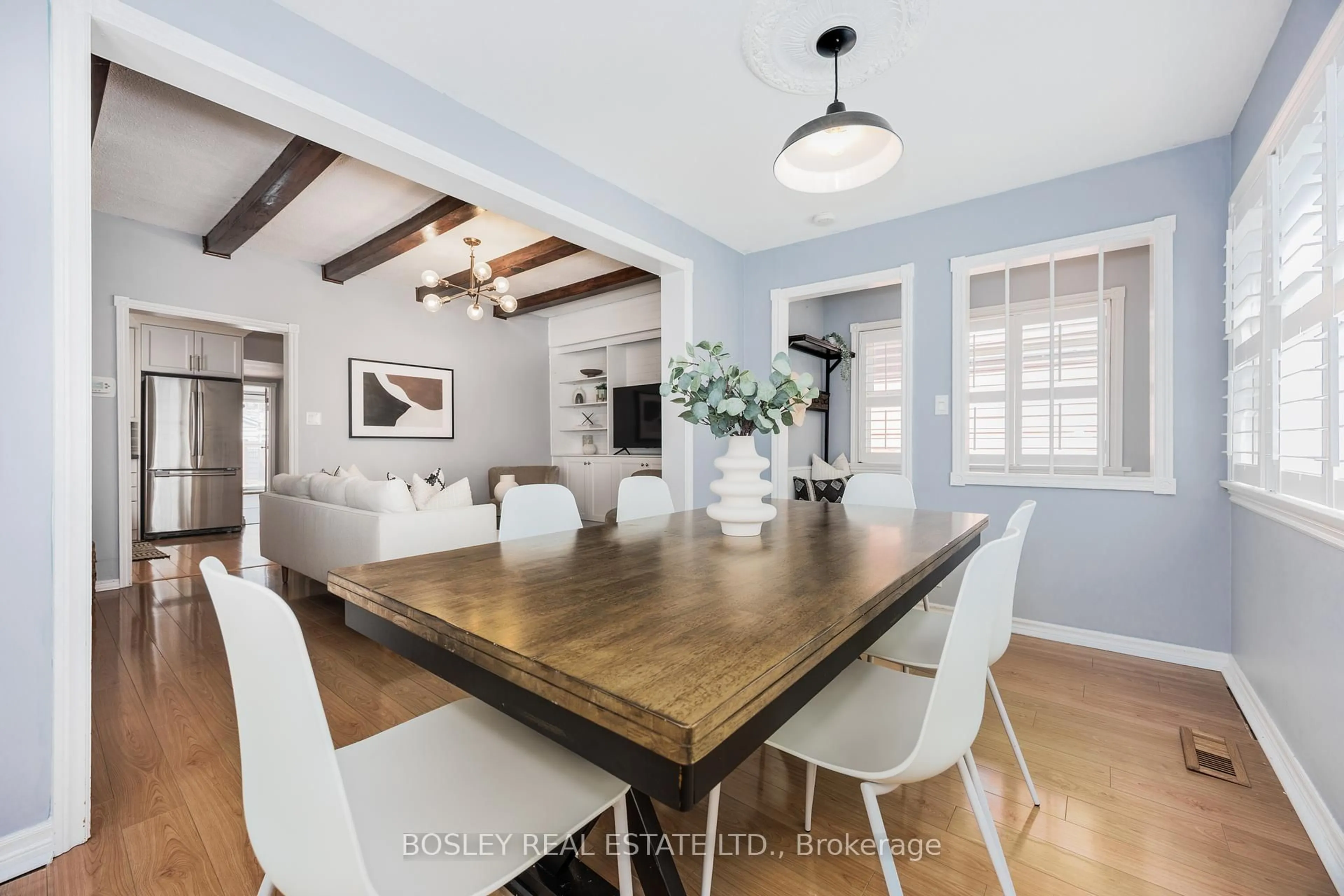 Dining room, wood/laminate floor for 10 Craiglee Dr, Toronto Ontario M1N 2L6
