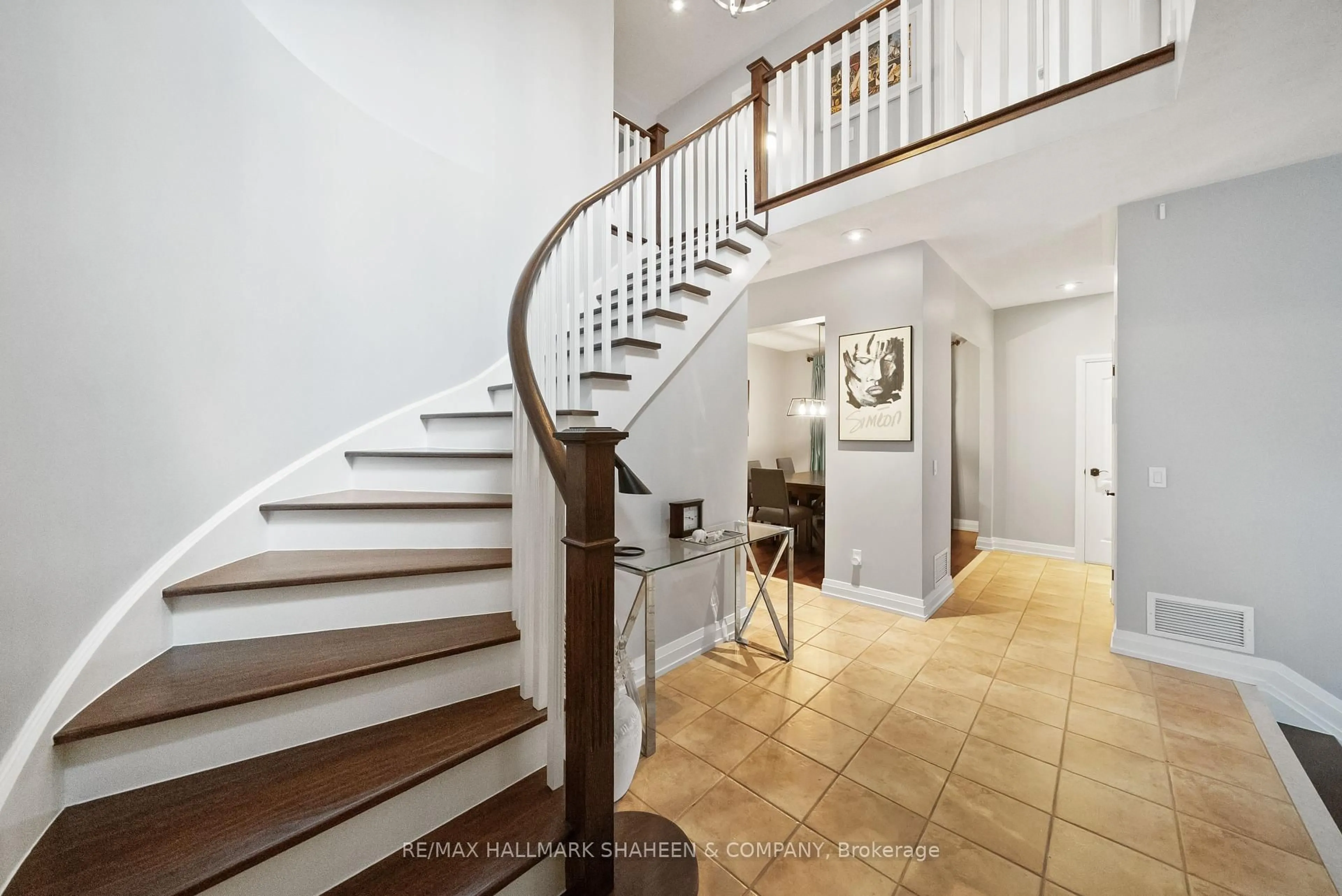 Unknown for 150 Thicket Cres, Pickering Ontario L1V 6V7