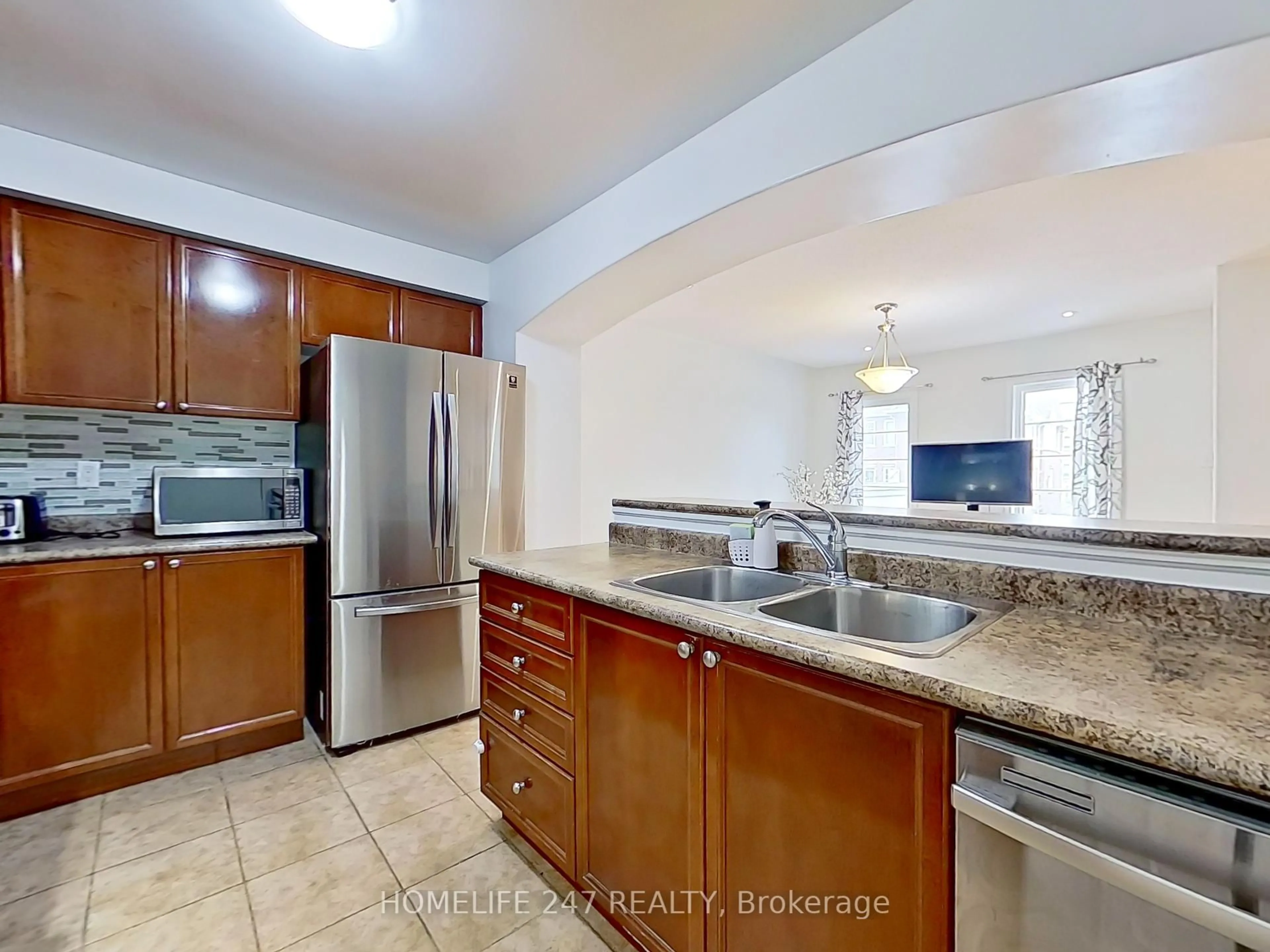 Standard kitchen, unknown for 63 Mendelssohn St, Toronto Ontario M1L 0B8