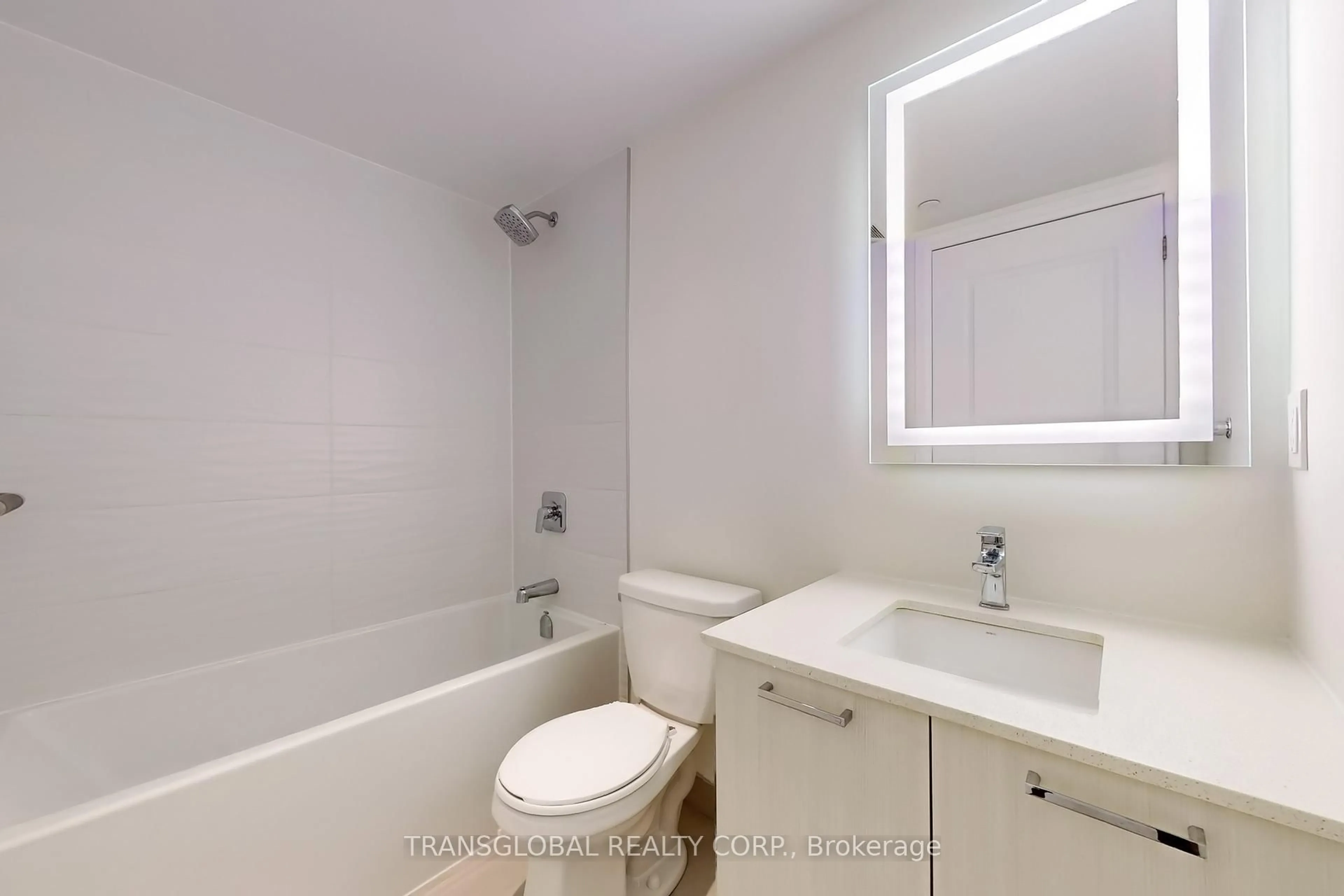 Standard bathroom, unknown for 2301 Danforth Ave #308, Toronto Ontario M4C 0A7