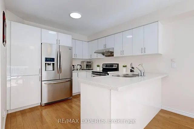 Additional property image - 84 Piperbrook Cres