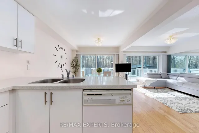 Additional property image - 84 Piperbrook Cres