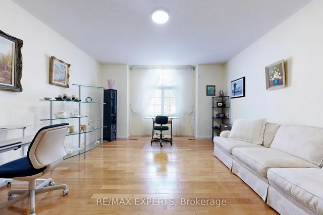 Additional property image - 84 Piperbrook Cres