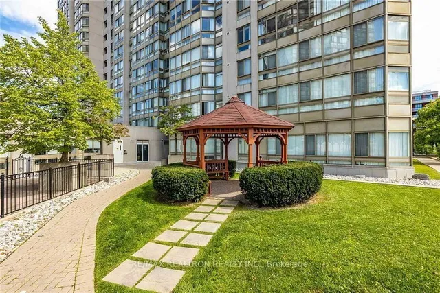 Additional property image - 3233 Eglinton Ave Unit 402