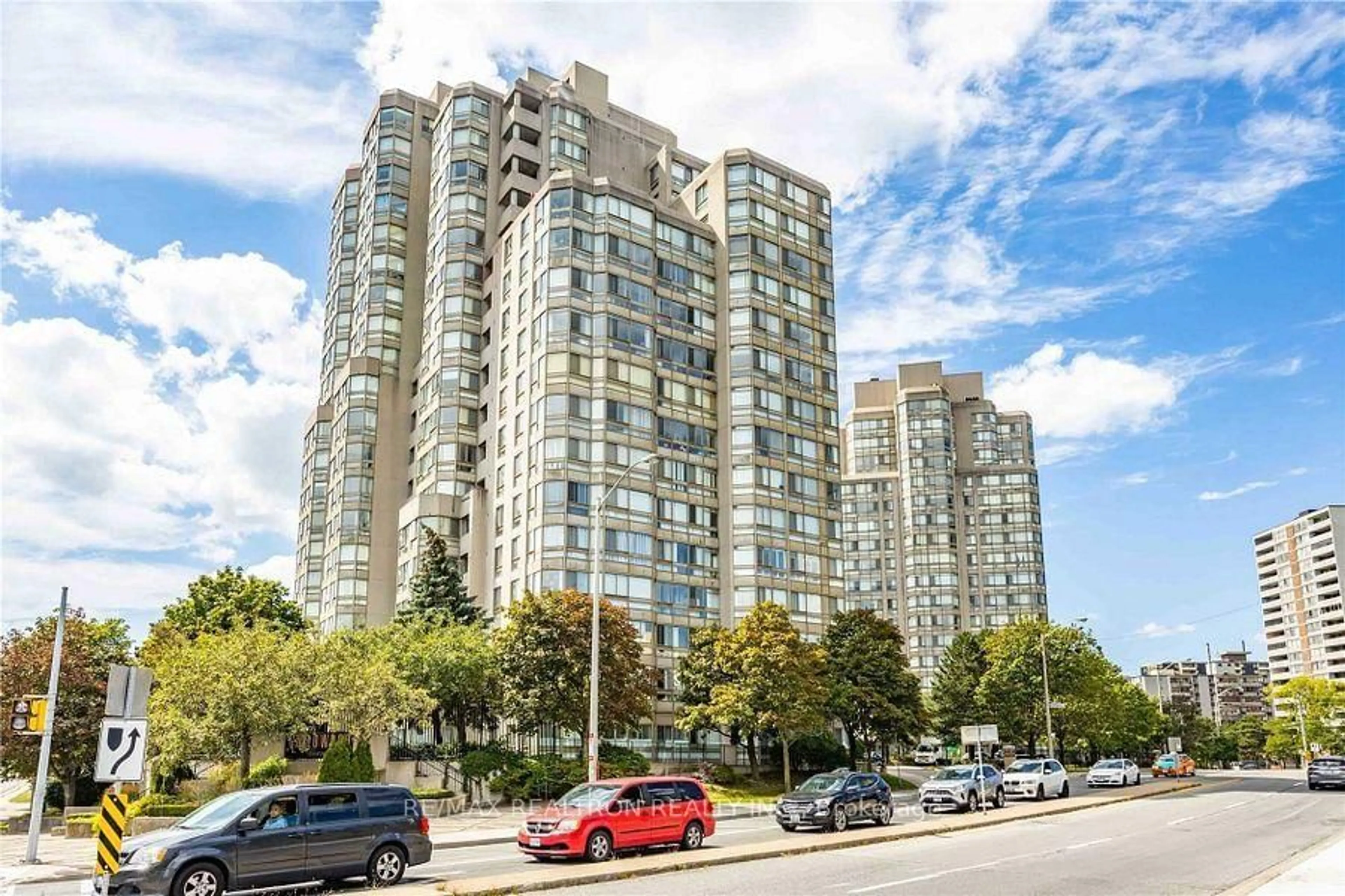 Unknown for 3233 Eglinton Ave #402, Toronto Ontario M1J 3N6