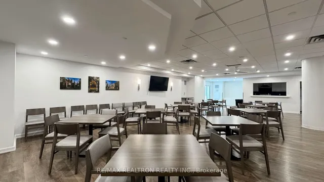 Additional property image - 3233 Eglinton Ave Unit 402