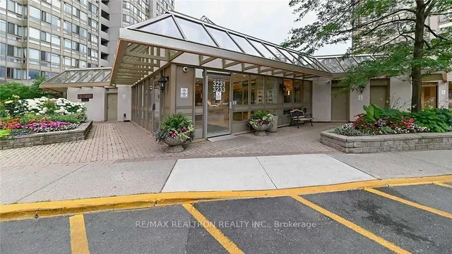 Additional property image - 3233 Eglinton Ave Unit 402