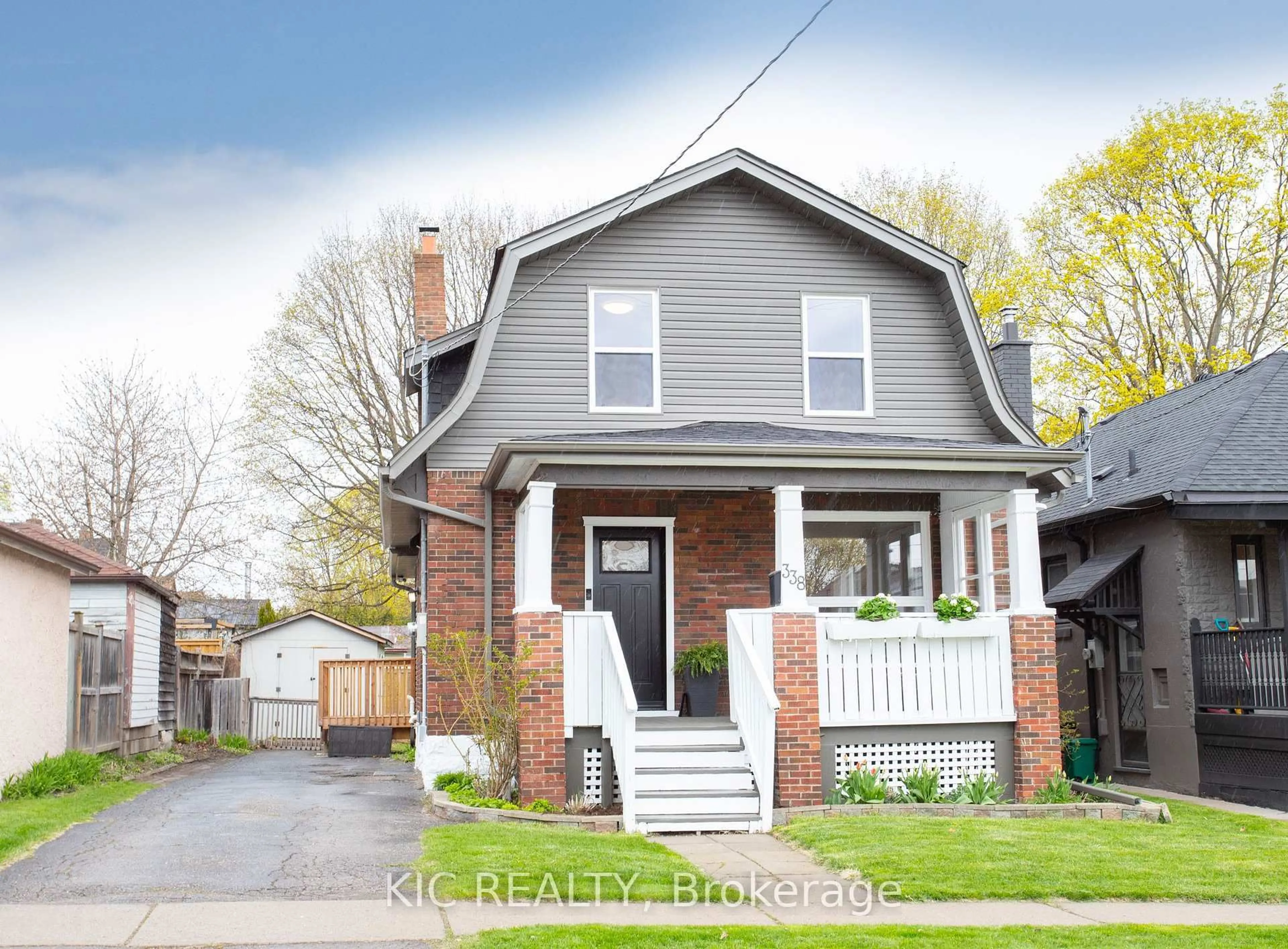 Home with brick exterior material, street for 338 Colborne St, Oshawa Ontario L1G 1M8