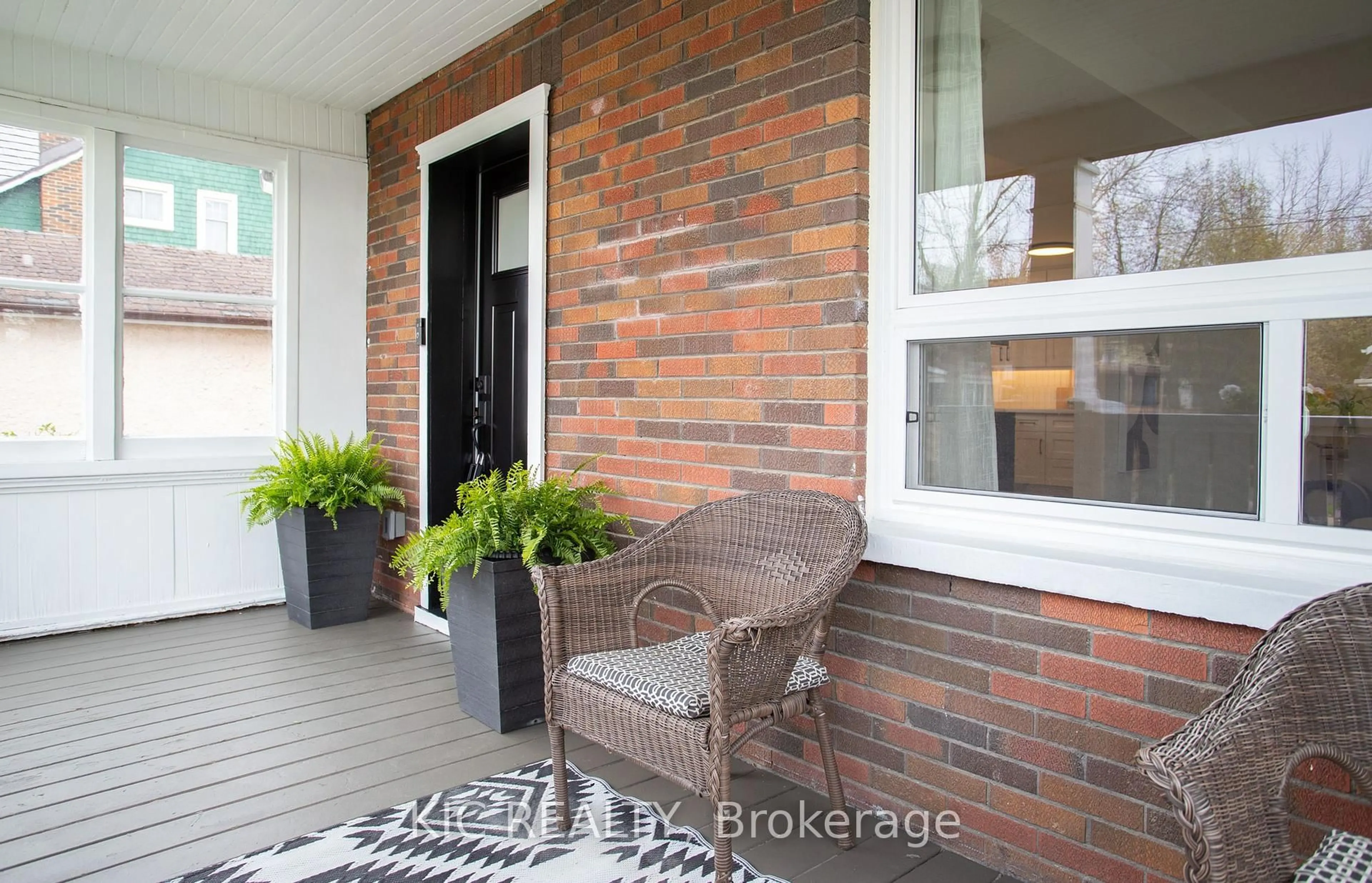 Home with brick exterior material, street for 338 Colborne St, Oshawa Ontario L1G 1M8
