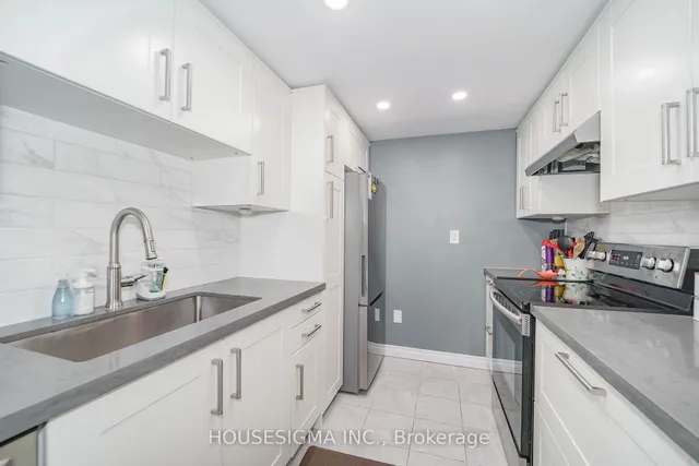 Additional property image - 121 Ling Rd Unit 904