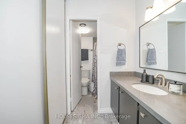 Additional property image - 121 Ling Rd Unit 904