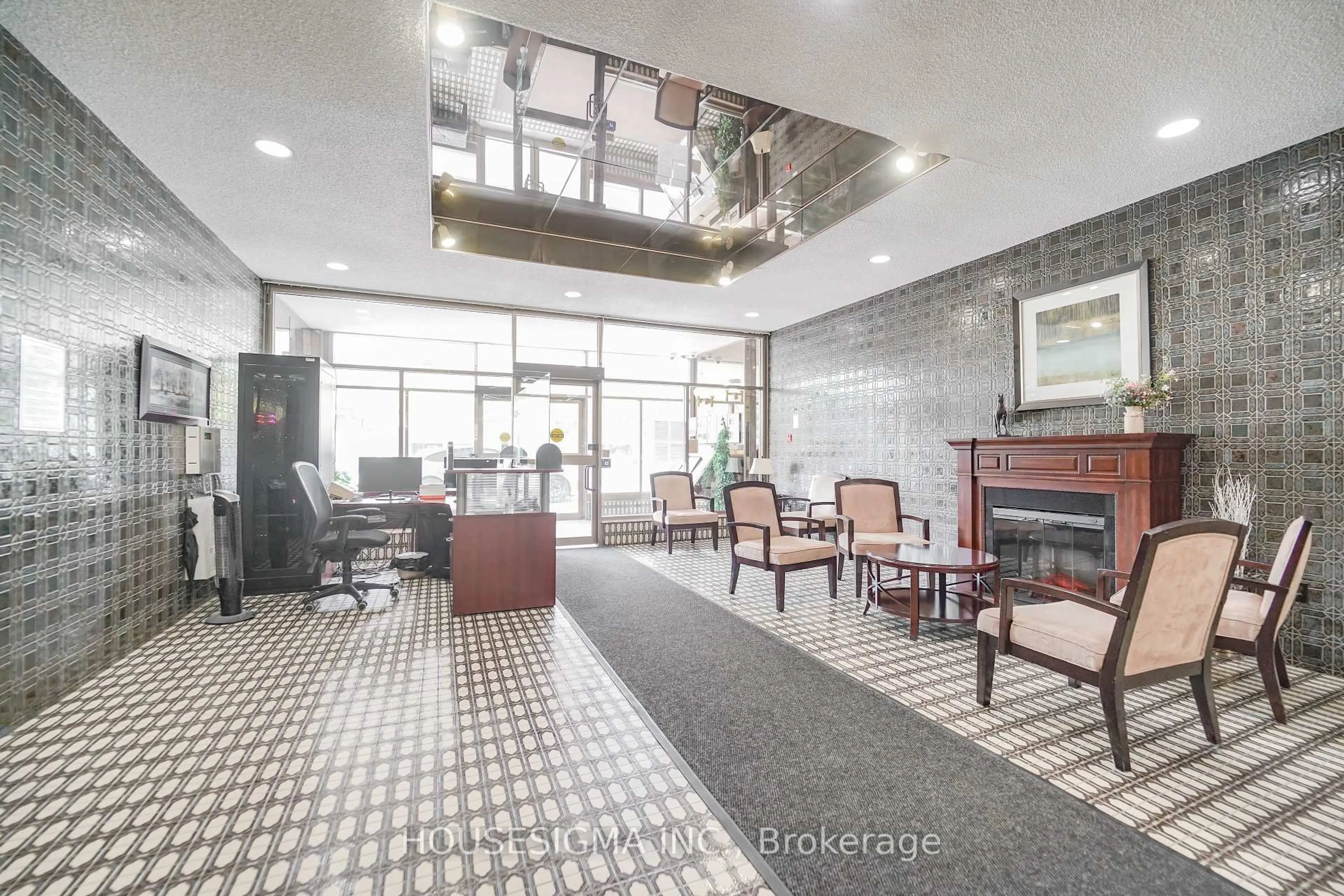 Lobby for 121 Ling Rd #904, Toronto Ontario M1E 4Y2