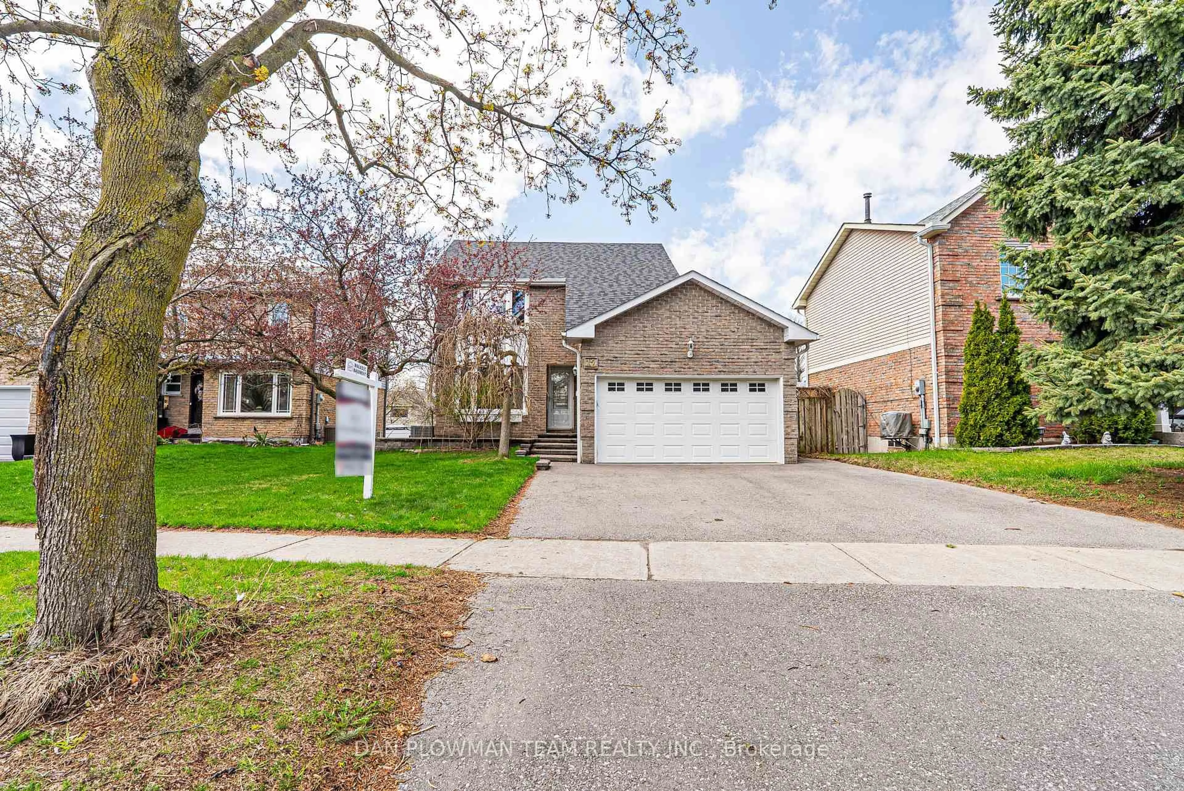Home with brick exterior material, street for 12 Vanessa Pl, Whitby Ontario L1N 6T3