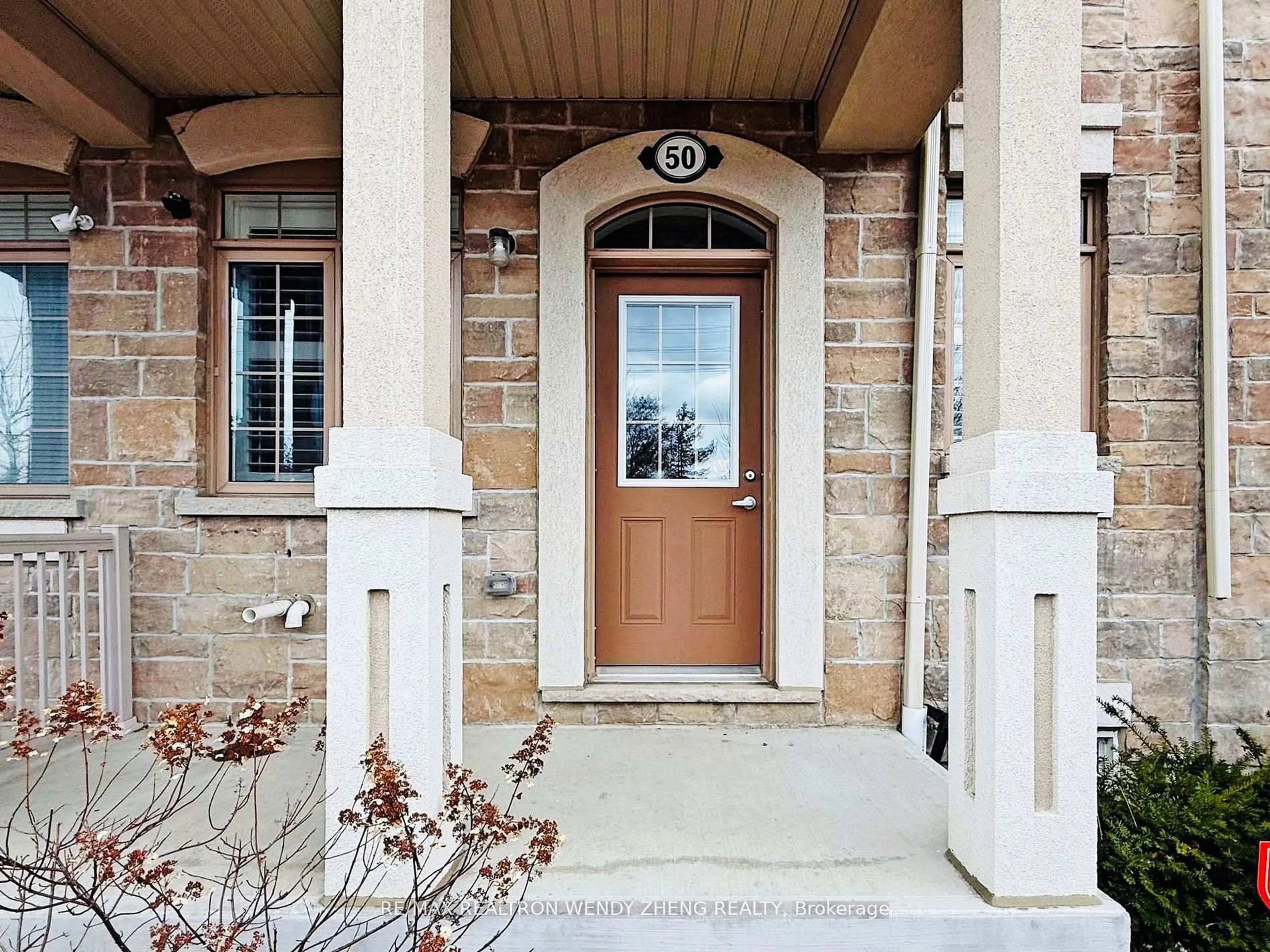 Indoor entryway for 50 Harwood Ave, Ajax Ontario L1T 0P4