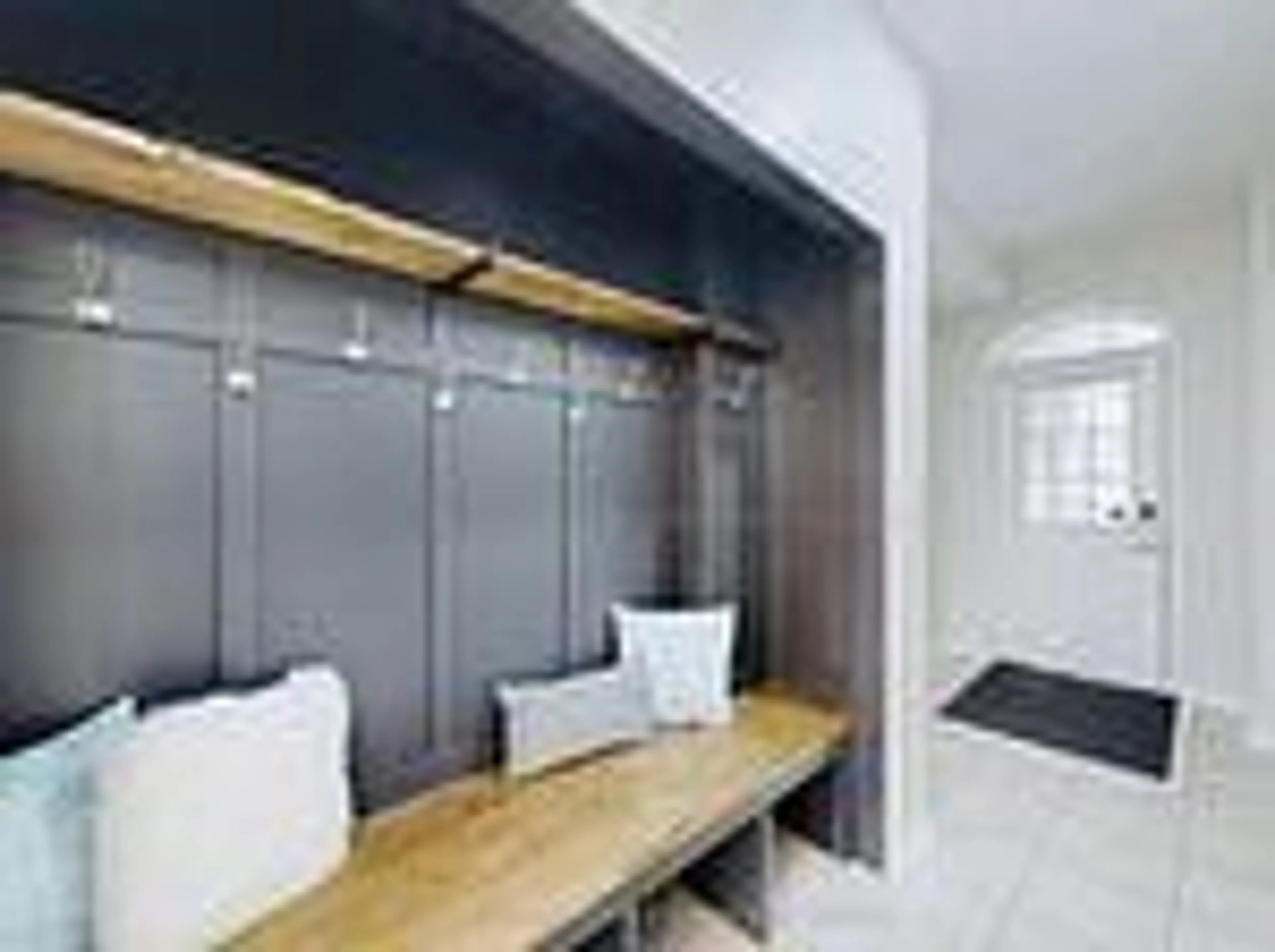 Indoor entryway for 50 Harwood Ave, Ajax Ontario L1T 0P4