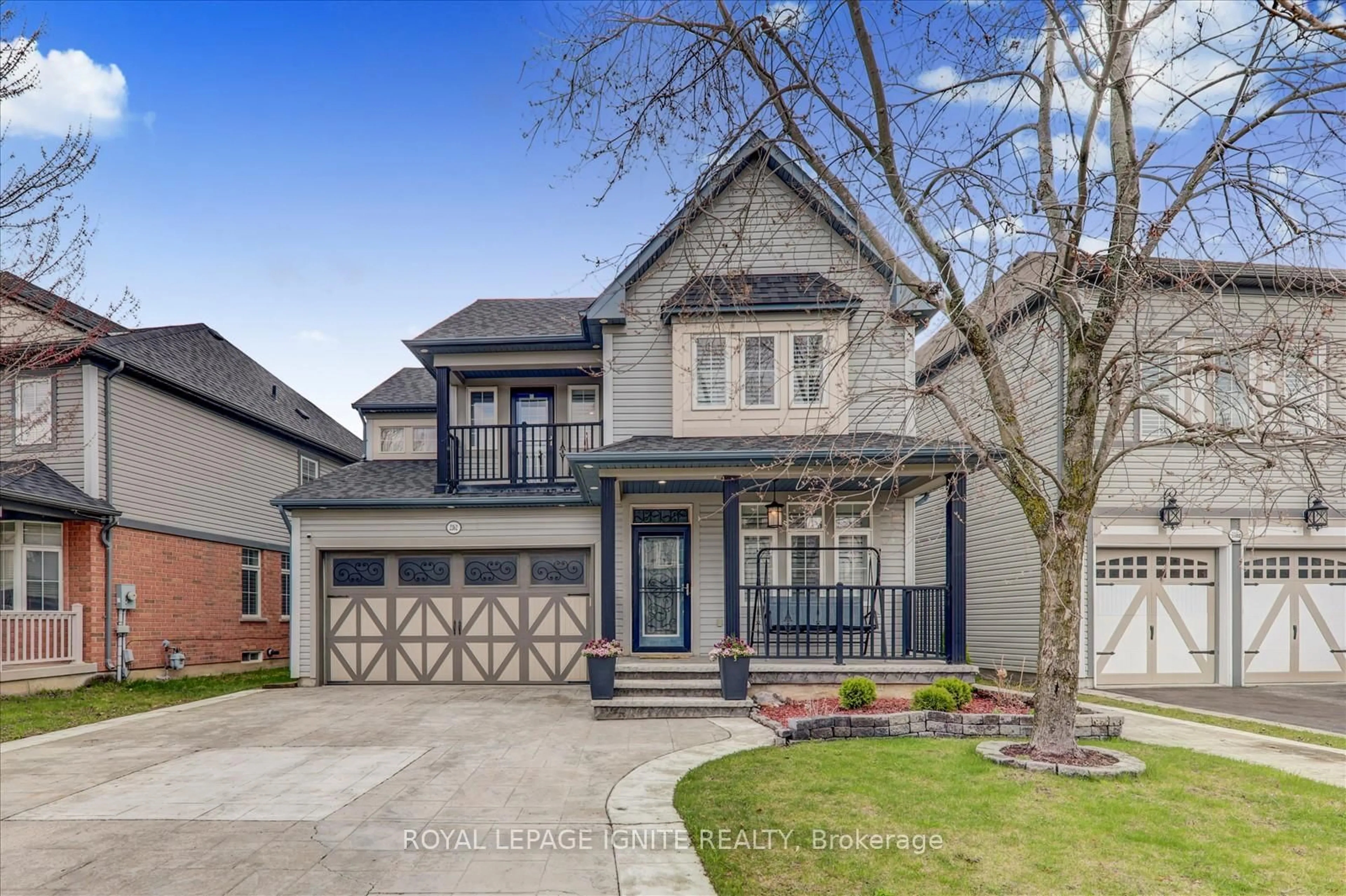Home with brick exterior material, street for 2362 Pilgrim Sq, Oshawa Ontario L1L 0C2