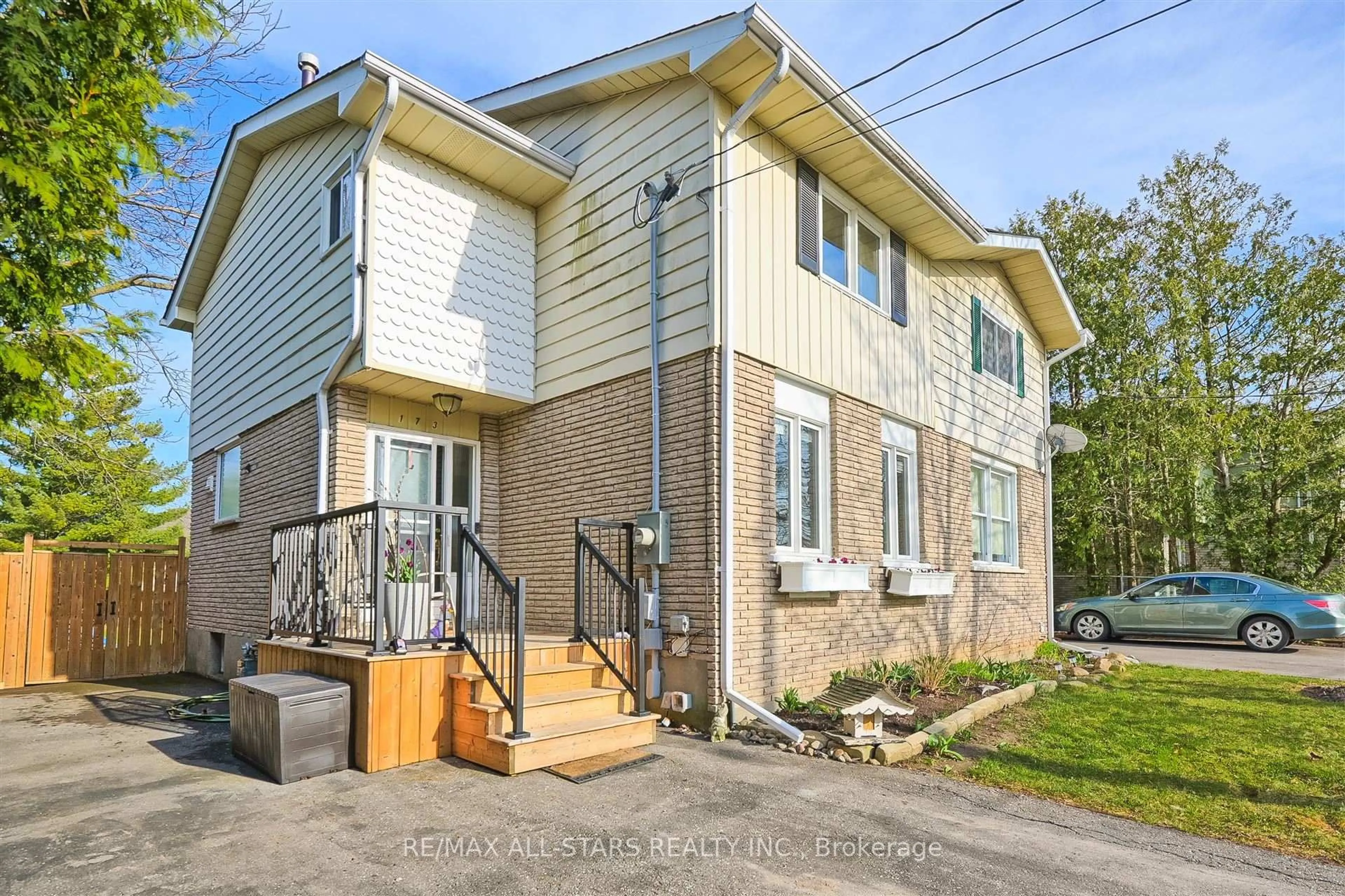 Home with brick exterior material, street for 173 Union Ave, Scugog Ontario L9L 1E7