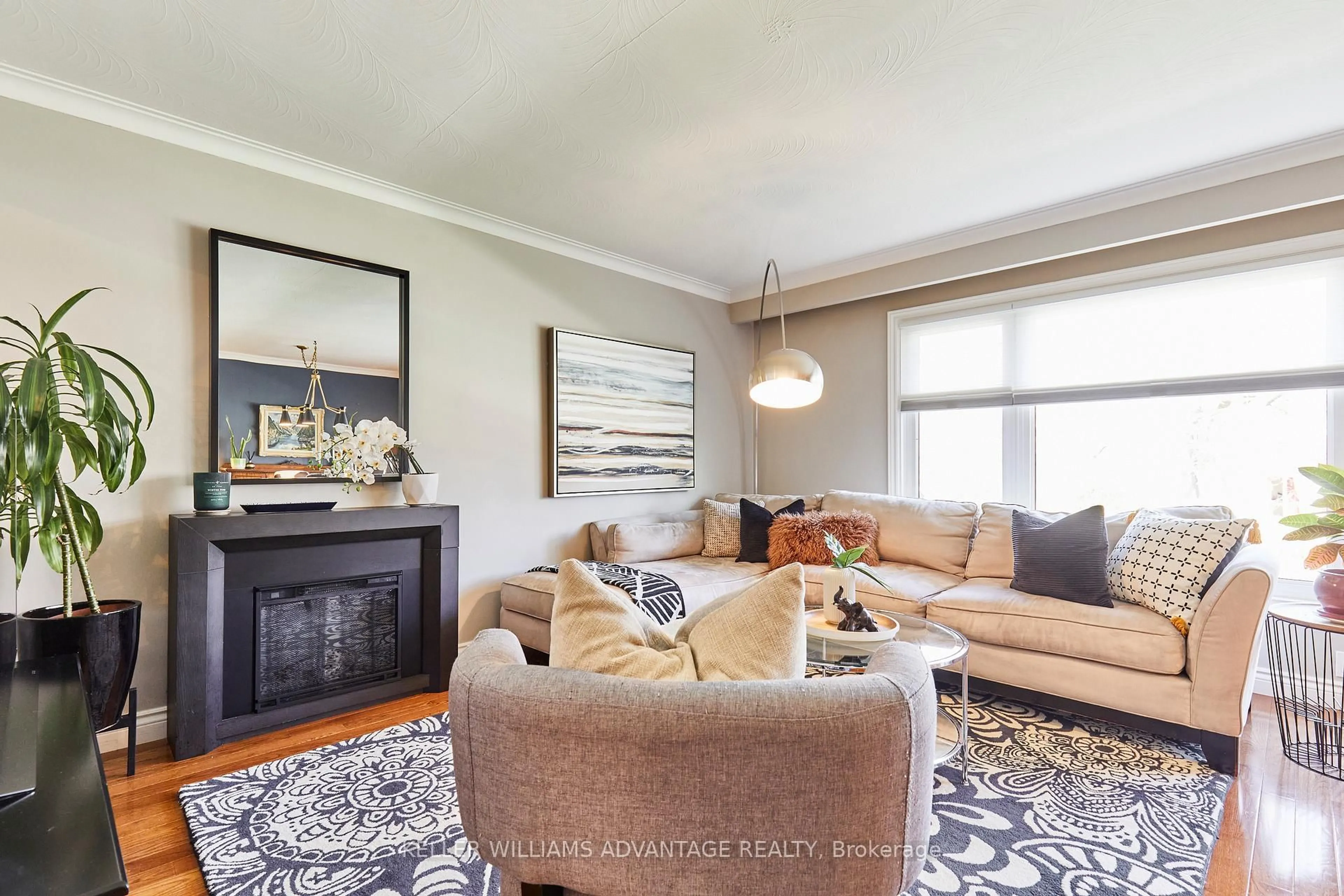 Living room with furniture, unknown for 50 Rowatson Rd, Toronto Ontario M1E 1K1