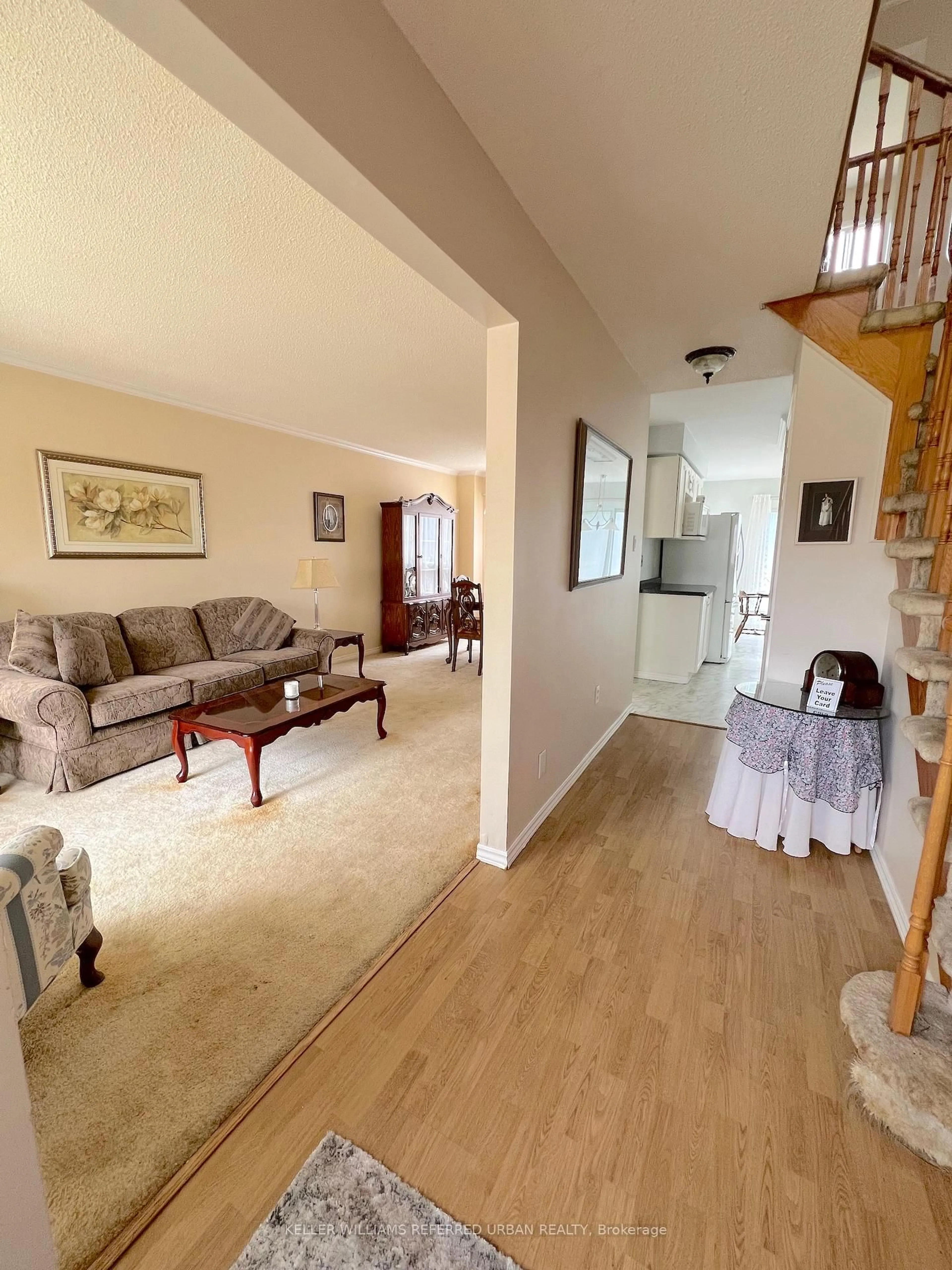 Unknown for 801 Lavis St, Oshawa Ontario L1K 1W7